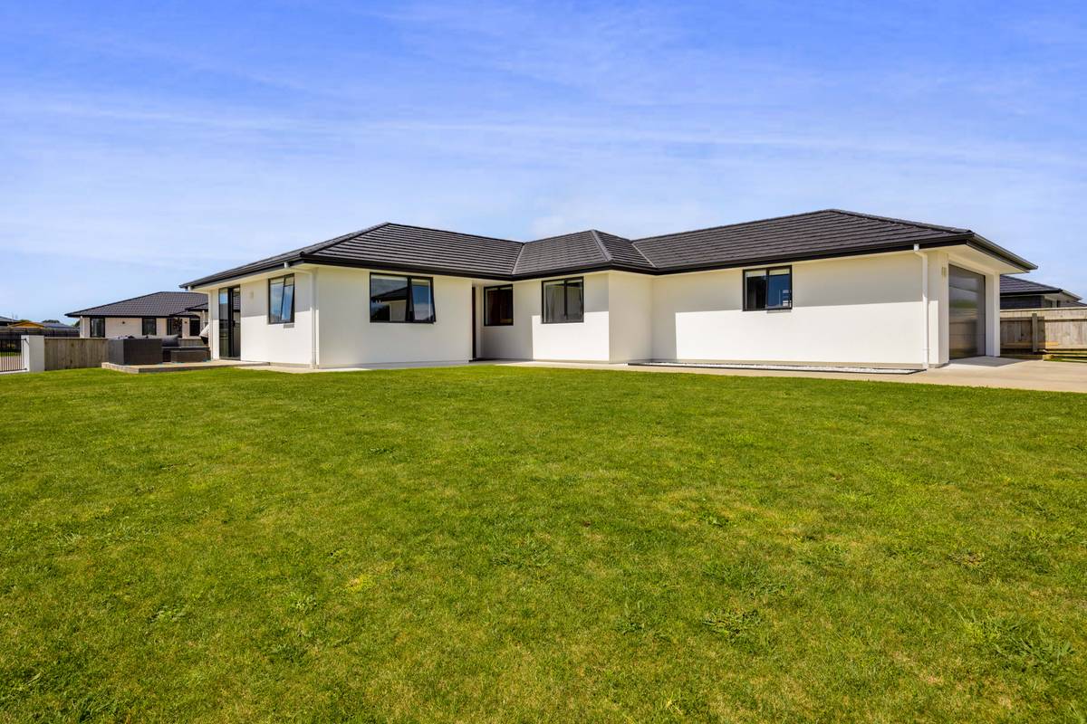 34 Honeyfield Drive, Whalers Gate, New Plymouth District Real Estate