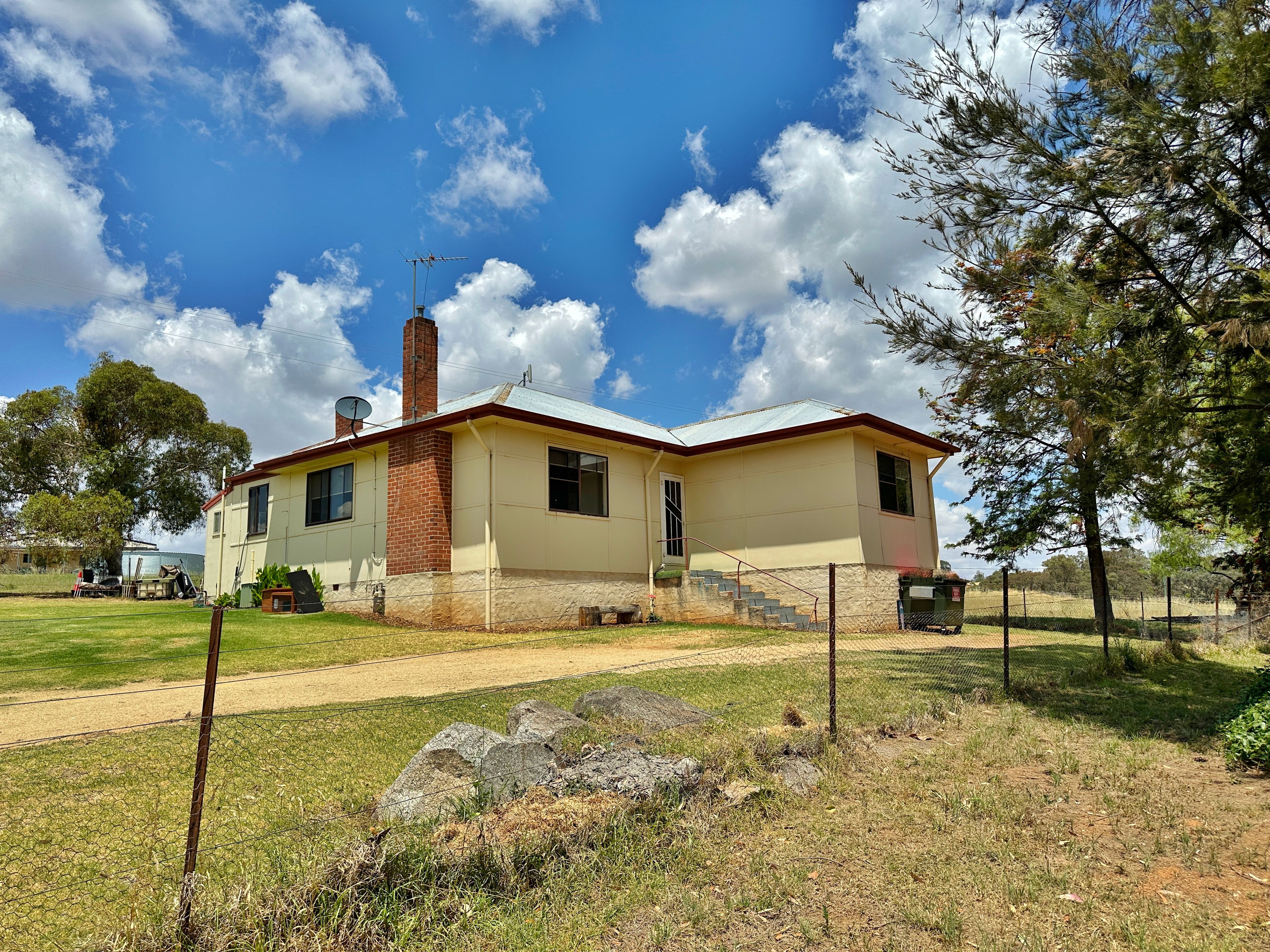 78 Victoria Gully Road, Young NSW 2594