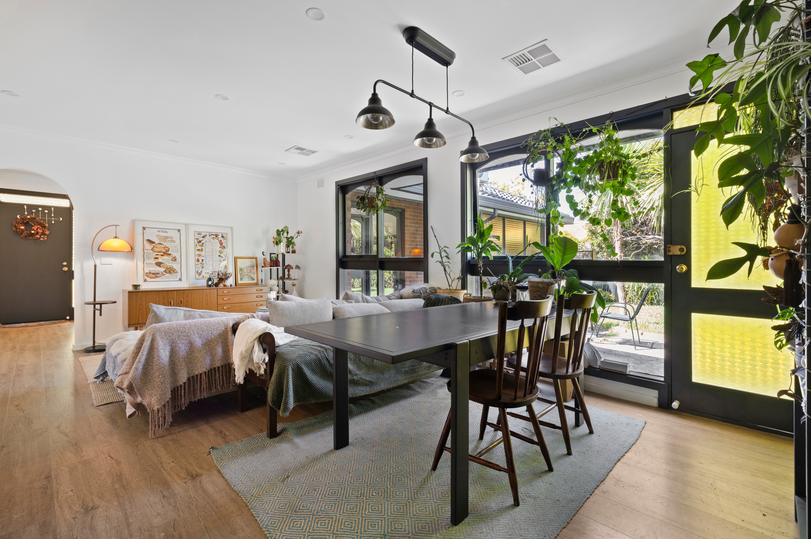 8 Griffiths Court, Mount Waverley, VIC 3149