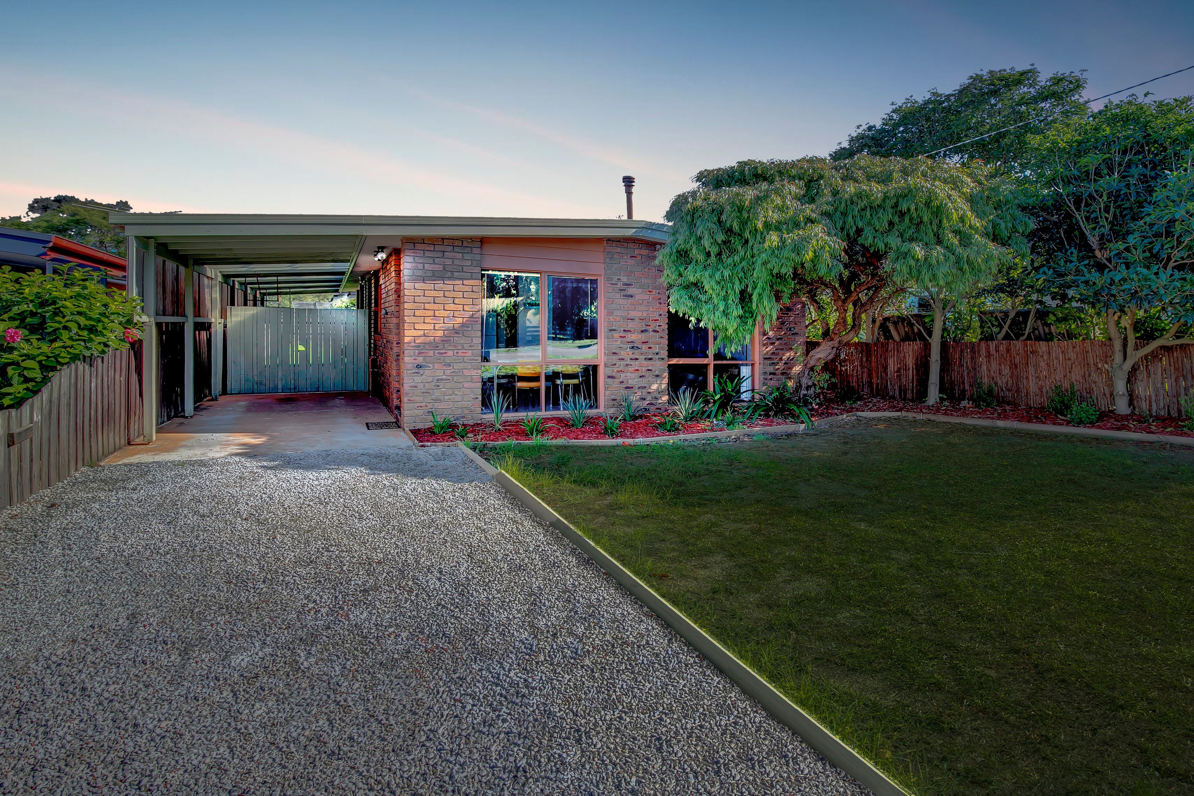 206 Ninth Avenue, Rosebud VIC 3939