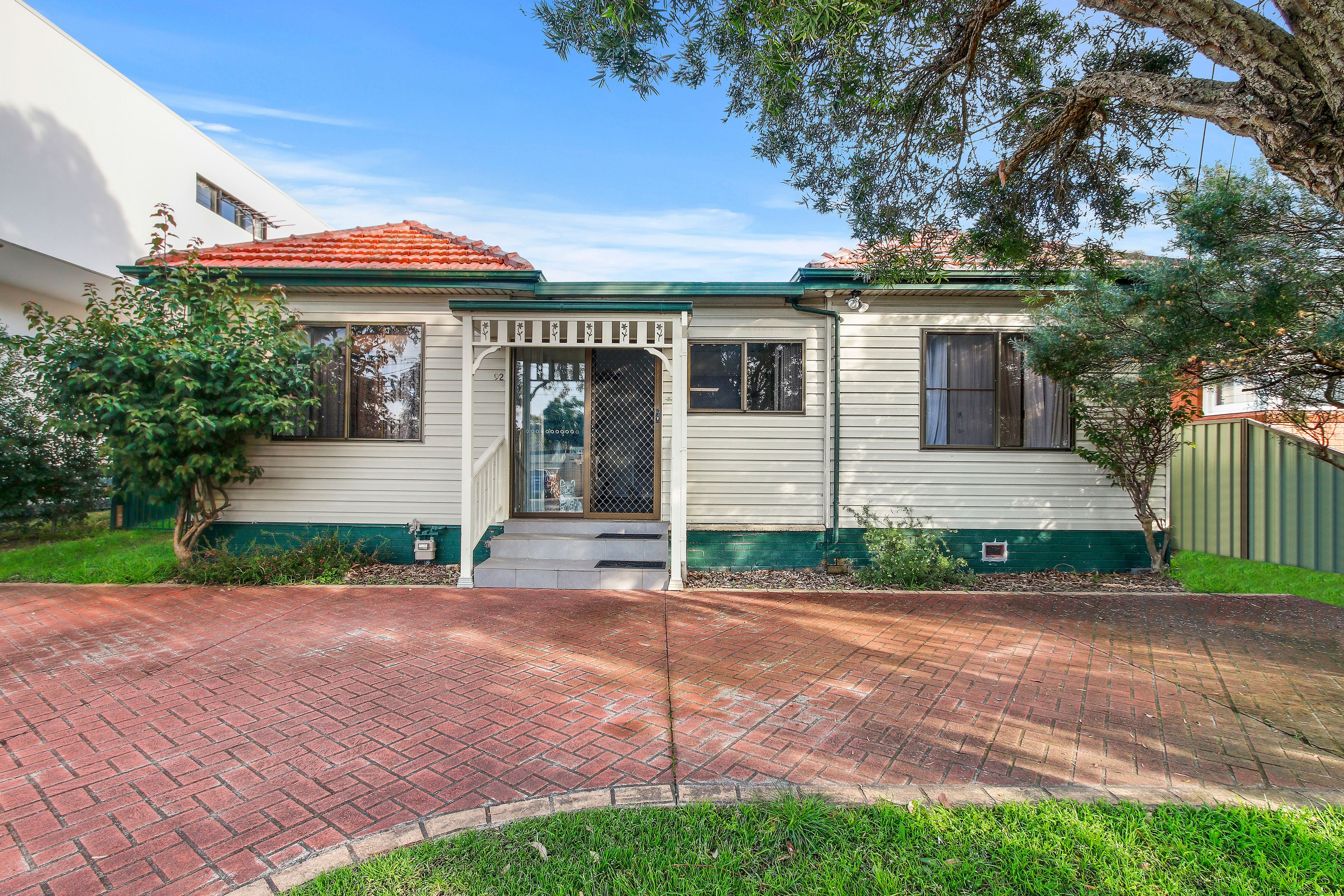 92 Melrose Avenue, Sylvania, NSW 2224
