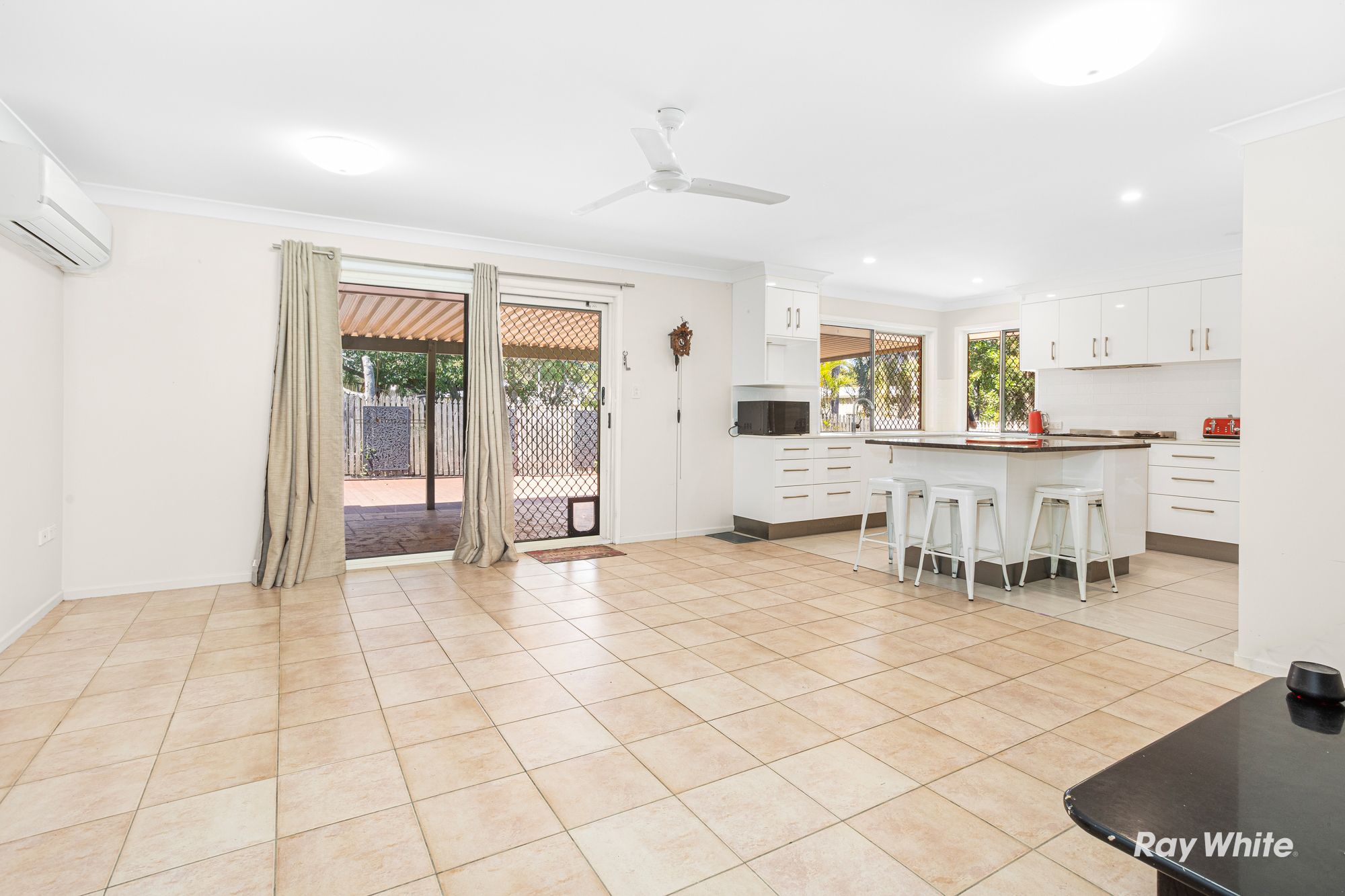 2-4 Temingi Place — photo 6 of 21