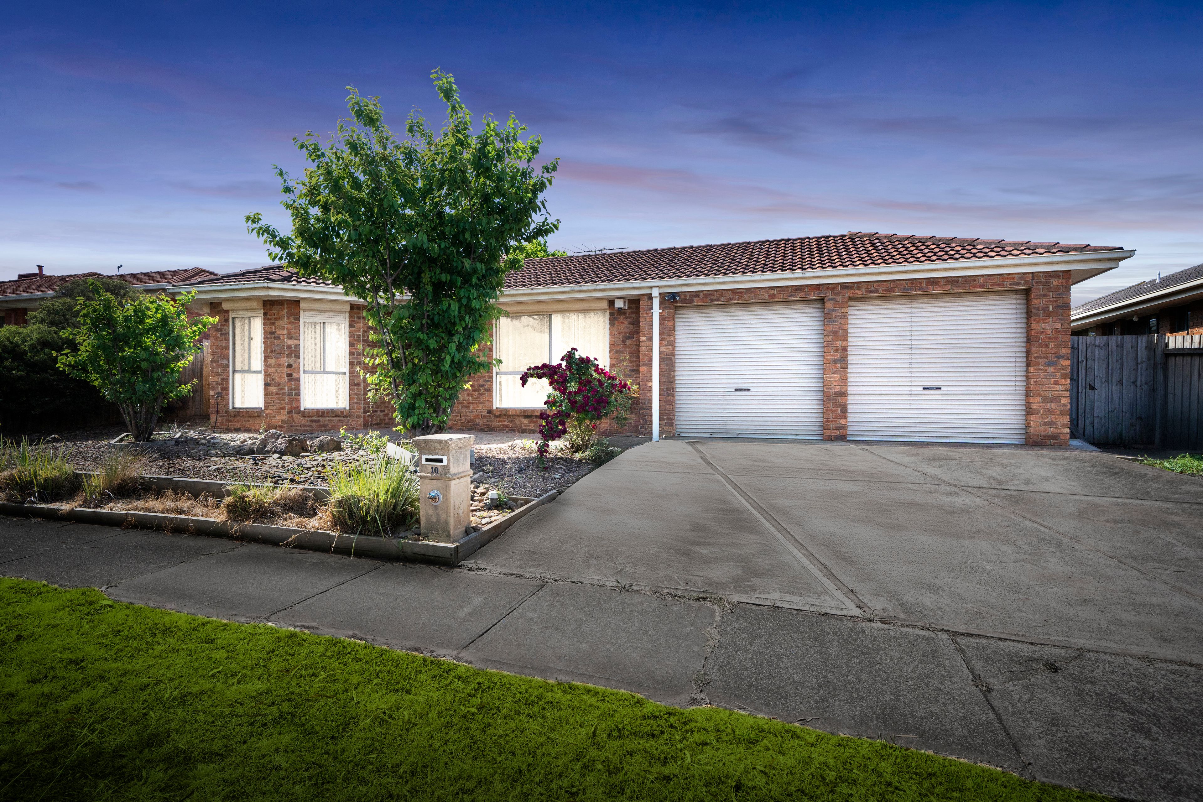 10 Bedingham Drive, Hillside VIC 3037