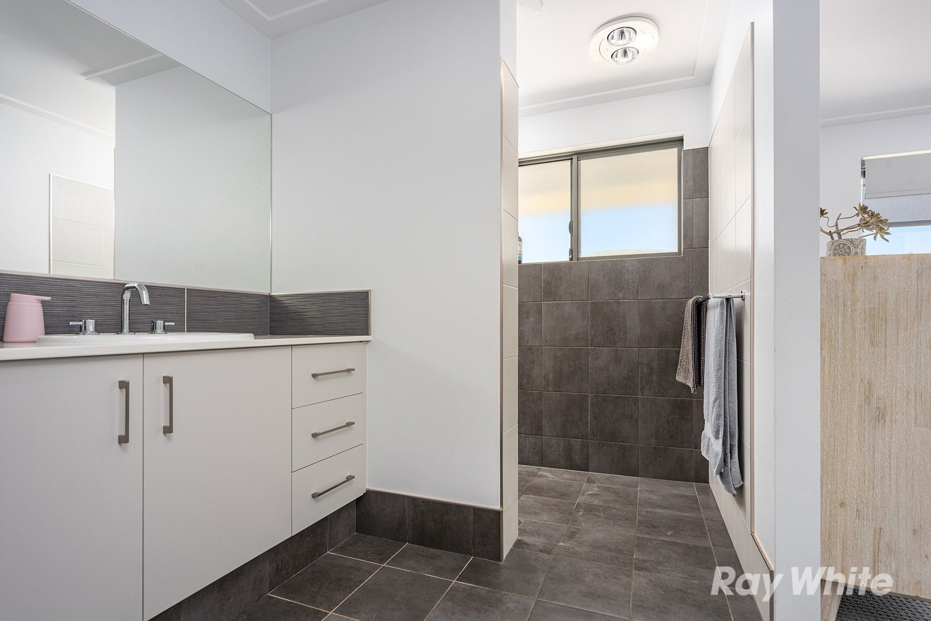 302 Eliza Shaw Drive — photo 13 of 30