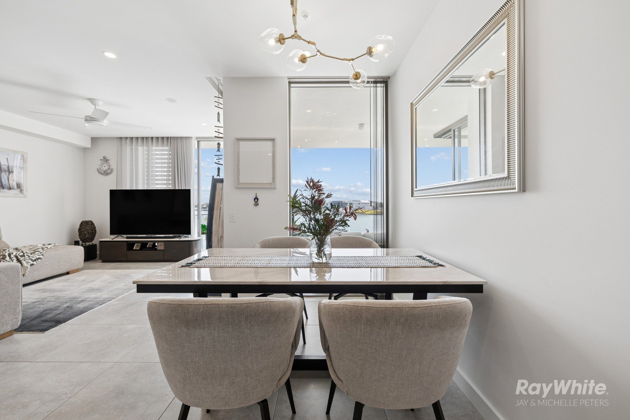 203/15 Aqua Street — photo 11 of 24