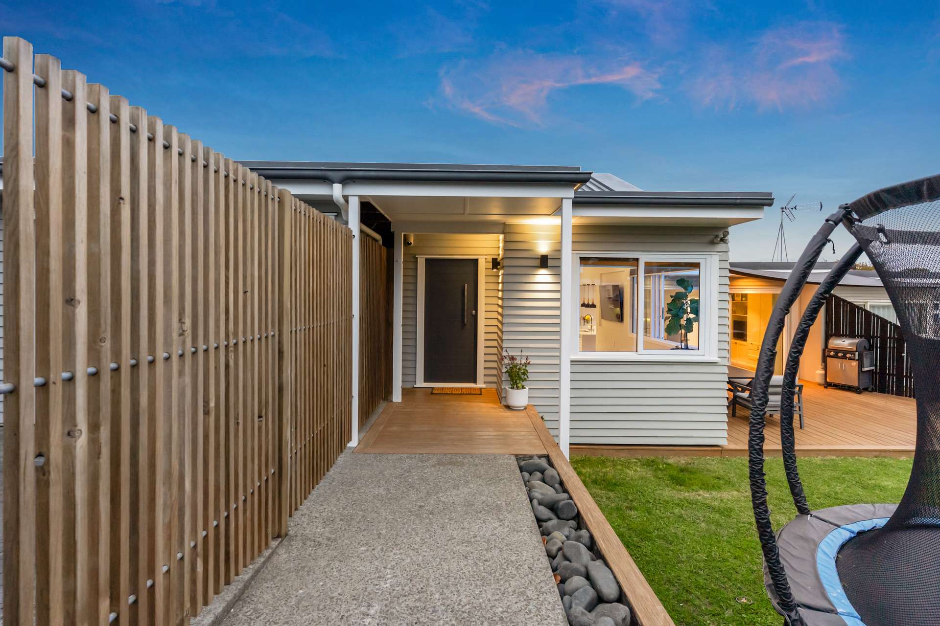 4 Hilltop Street photo 15