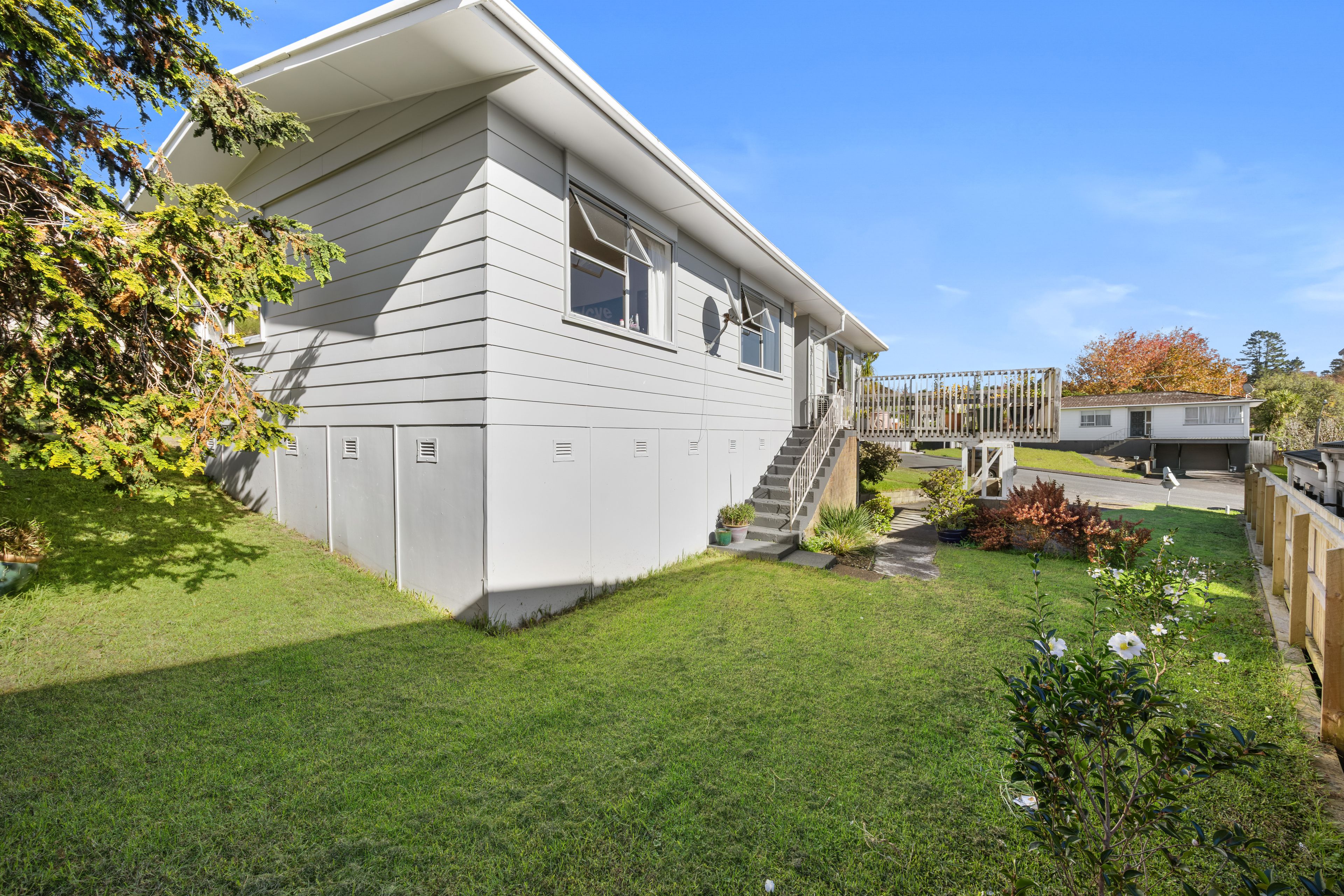 10 Hewlett Road, Massey, Waitakere City