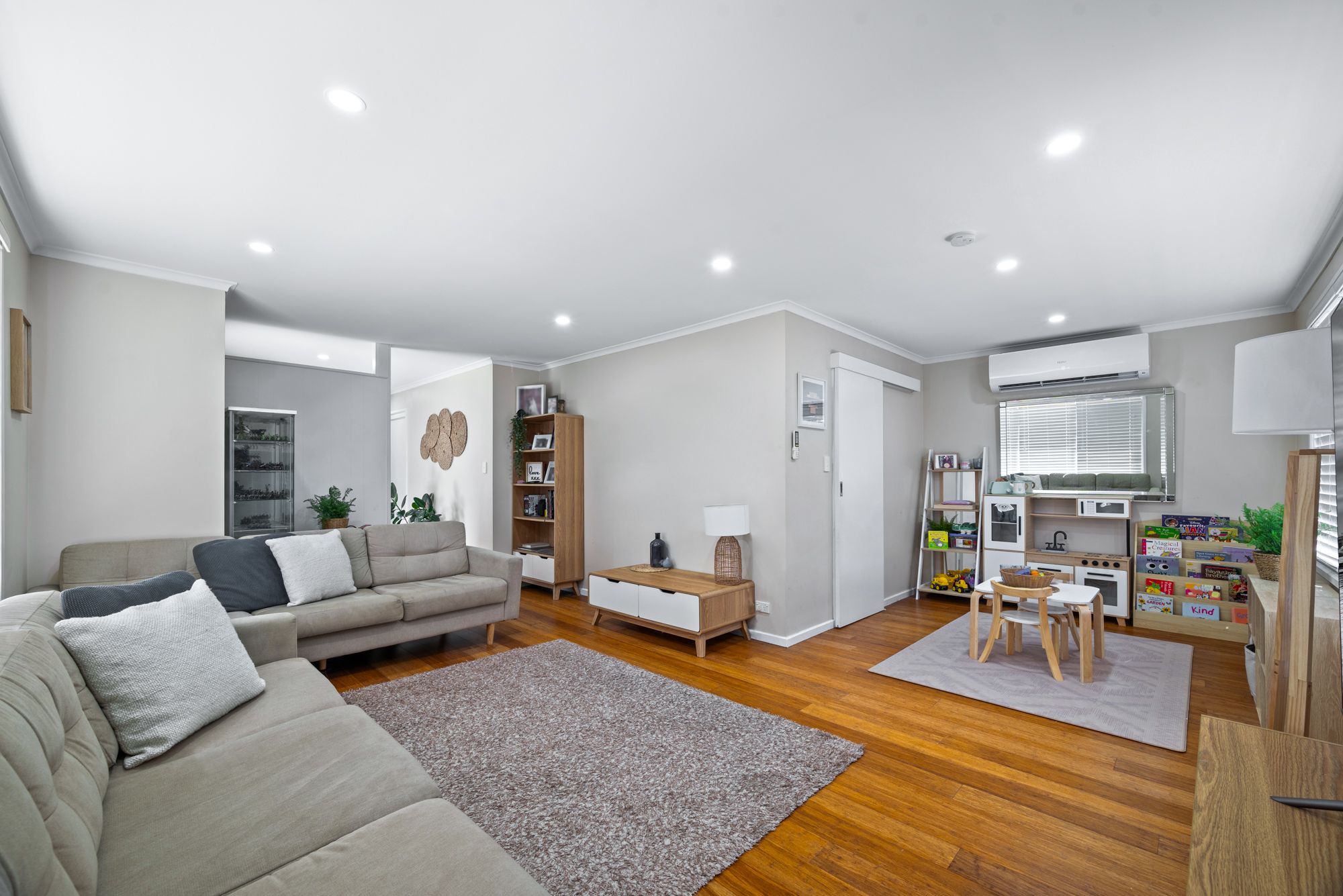34 Macintyre Crescent, Ruse, NSW 2560