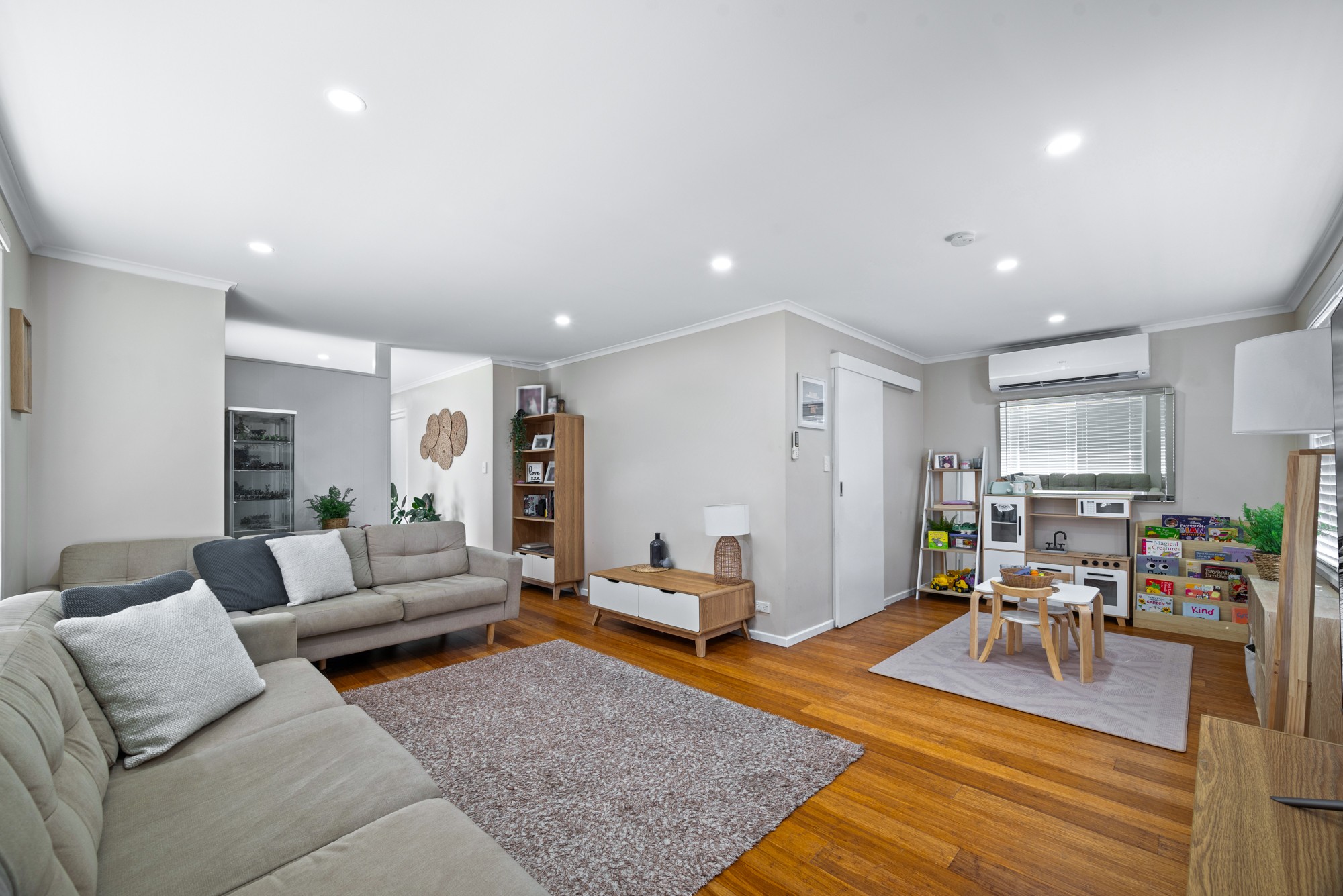 34 Macintyre Crescent, Ruse, NSW 2560