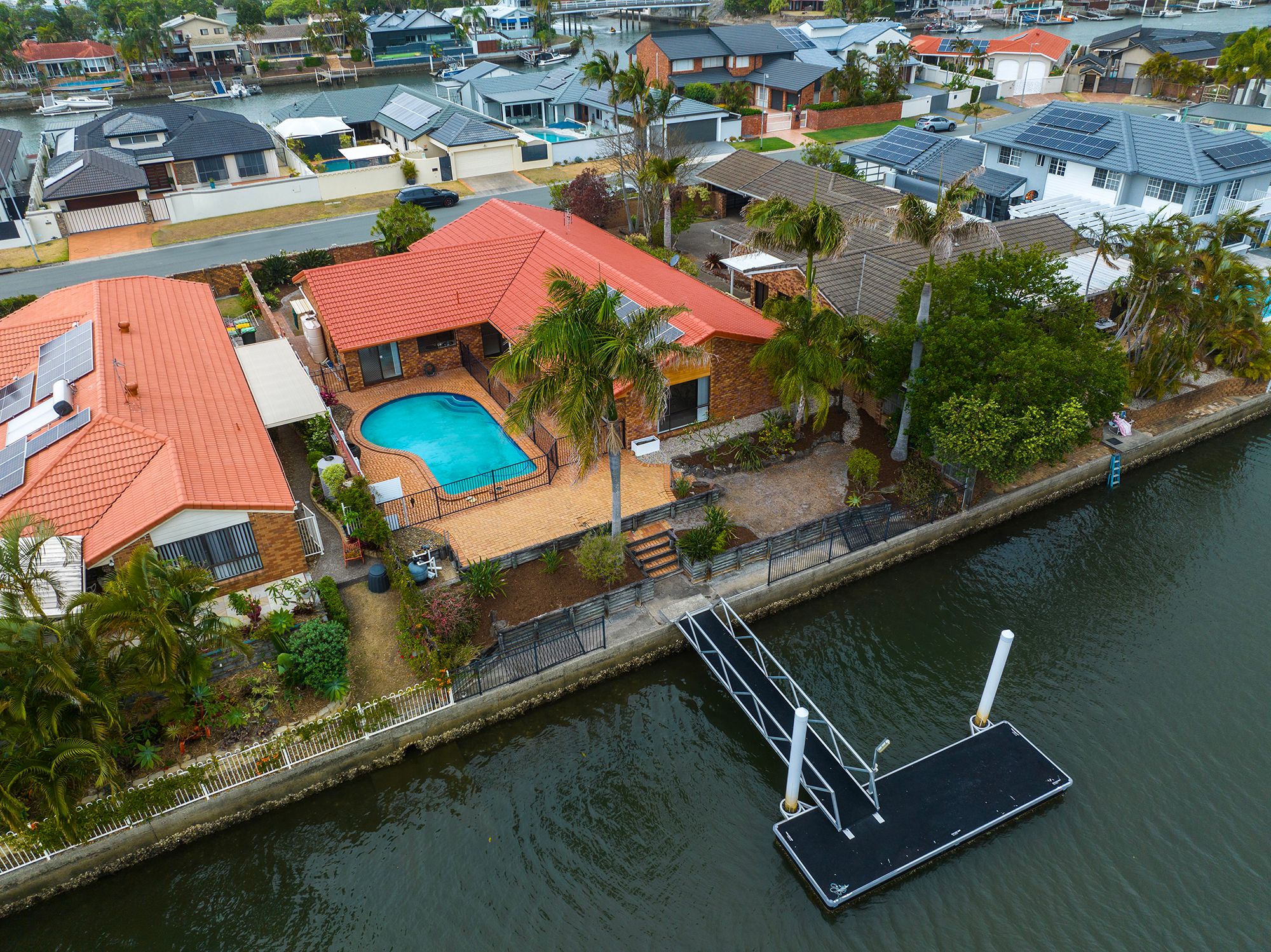 14 Pebble Beach Drive, Runaway Bay QLD 4216