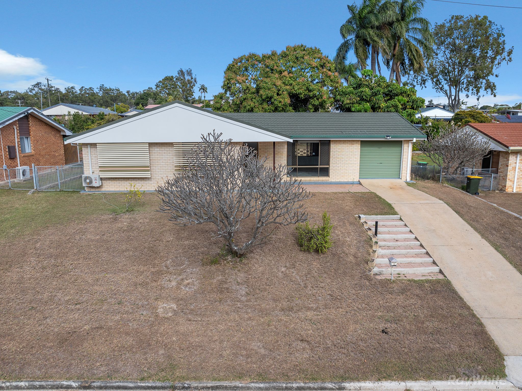 6 Aramac Drive, Clinton, QLD 4680