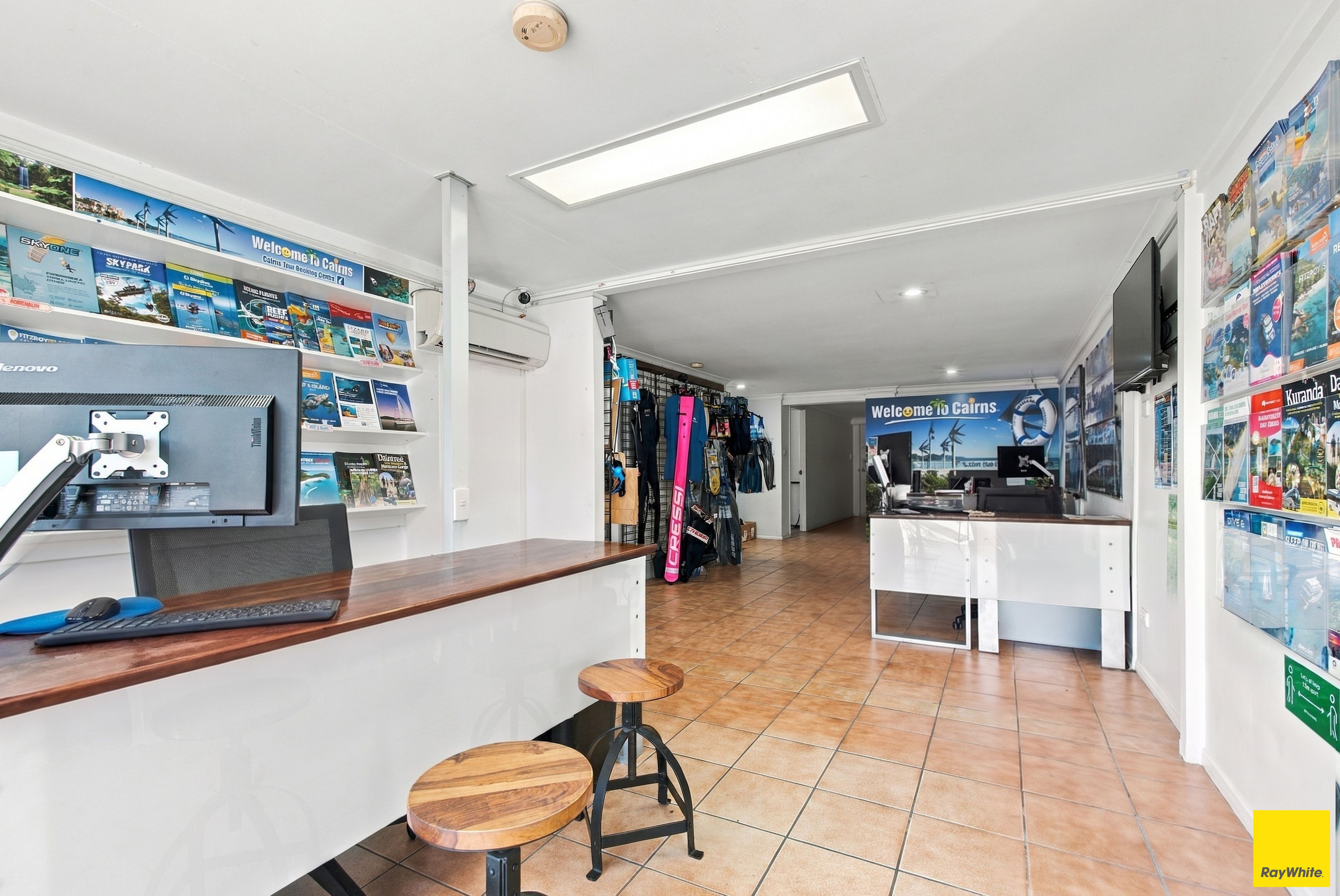100 Abbott Street — photo 4 of 22