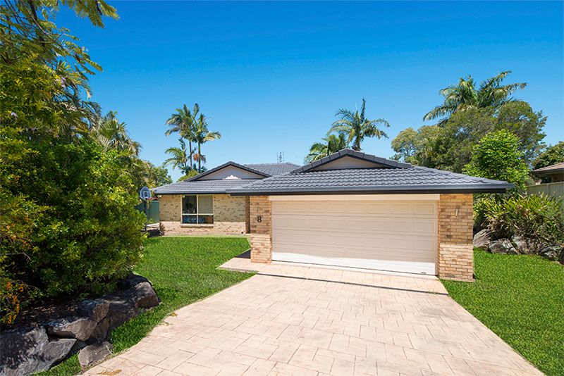 8 Balranald Court, Helensvale, QLD 4212