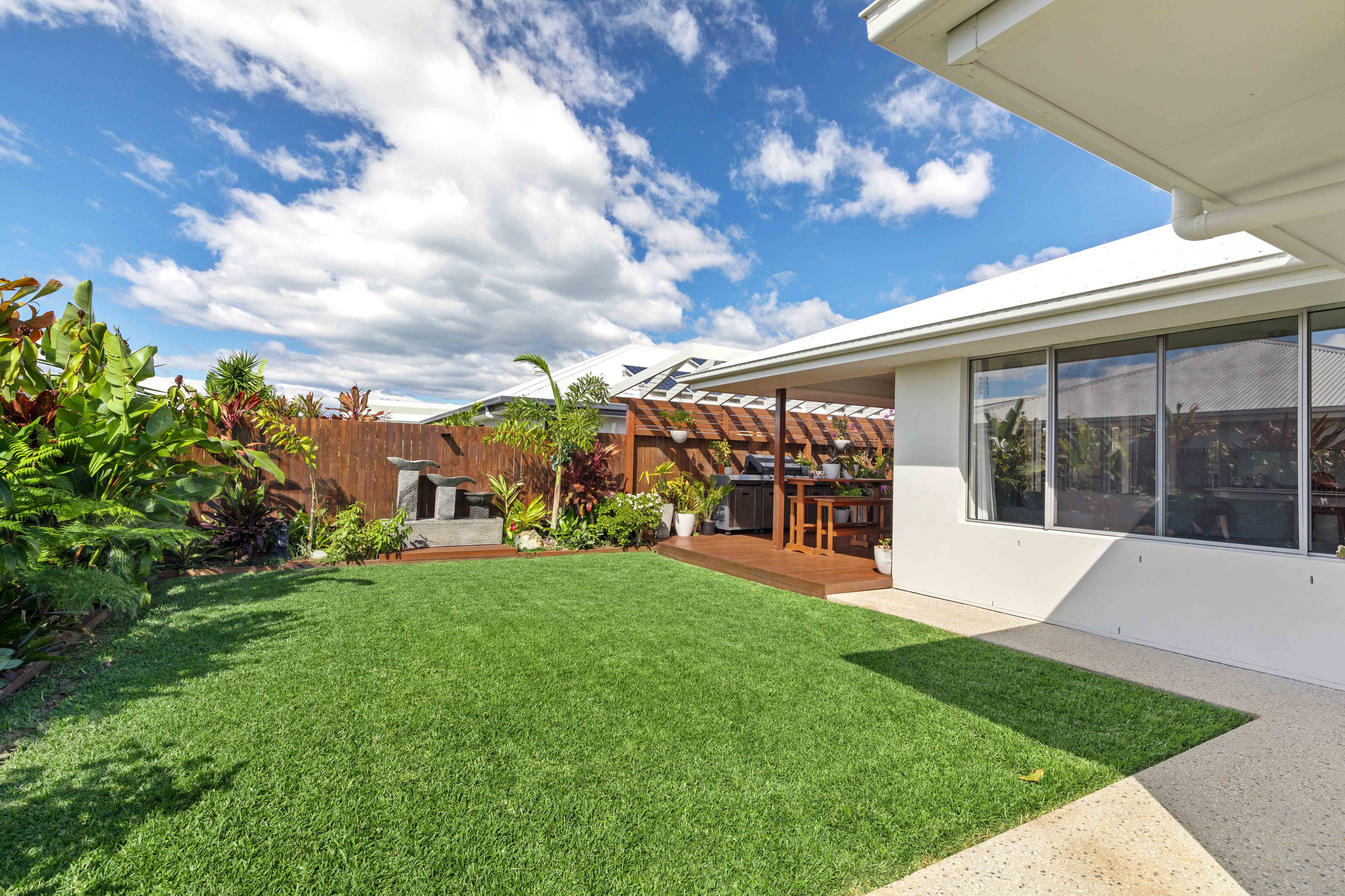 10 Carlisle Circuit, Mountain Creek, QLD 4557