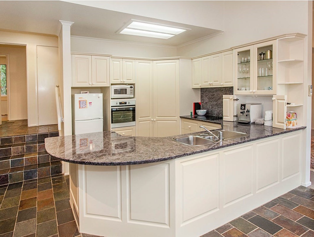 8 Peachwood Place, Croydon Hills, VIC 3136