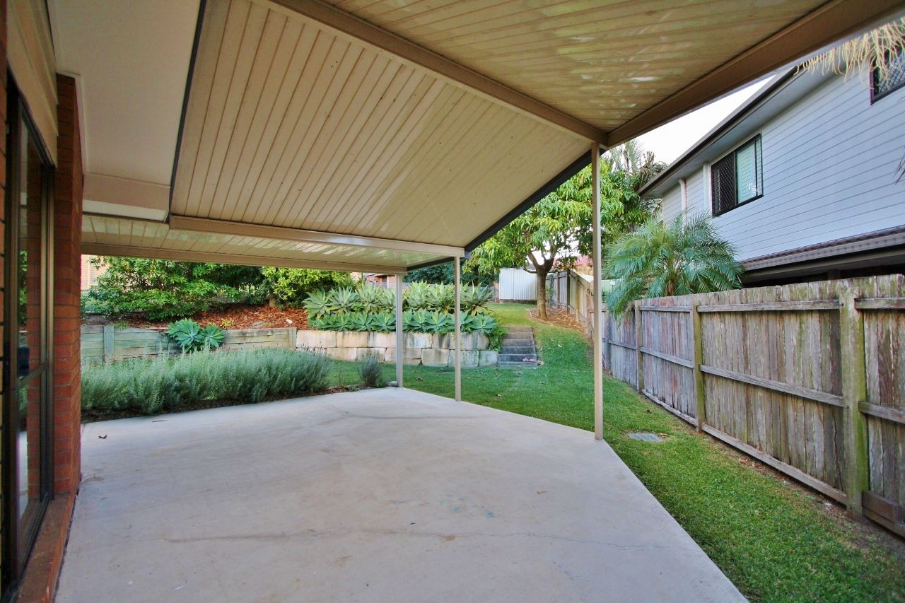 15 Leru Street, Mansfield, QLD 4122