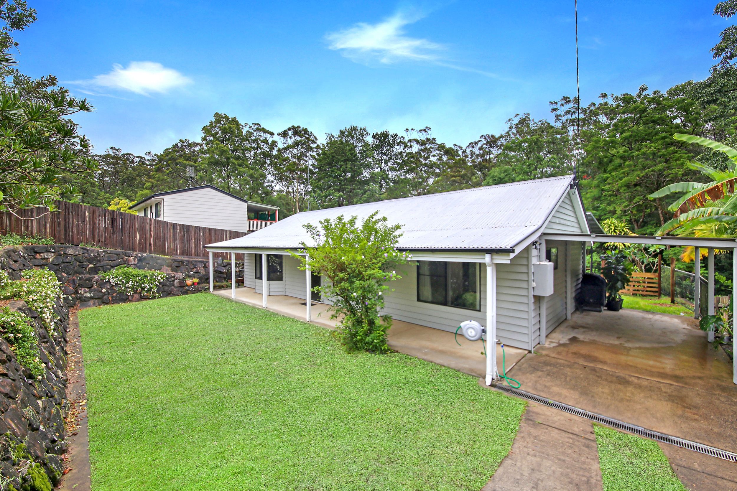 20 Pine Street, Pomona QLD 4568