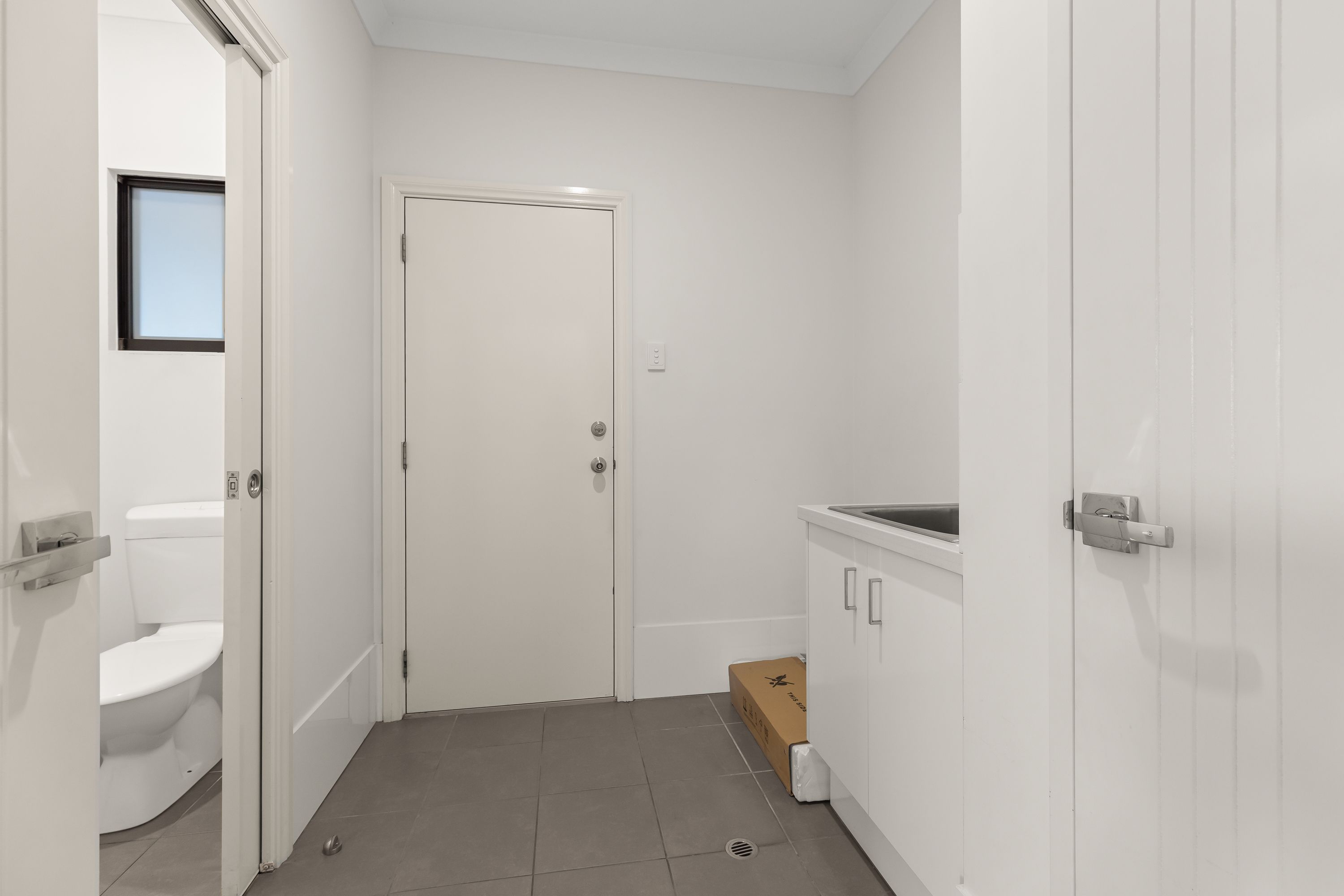 27 Tomarito Crescent — photo 16 of 30