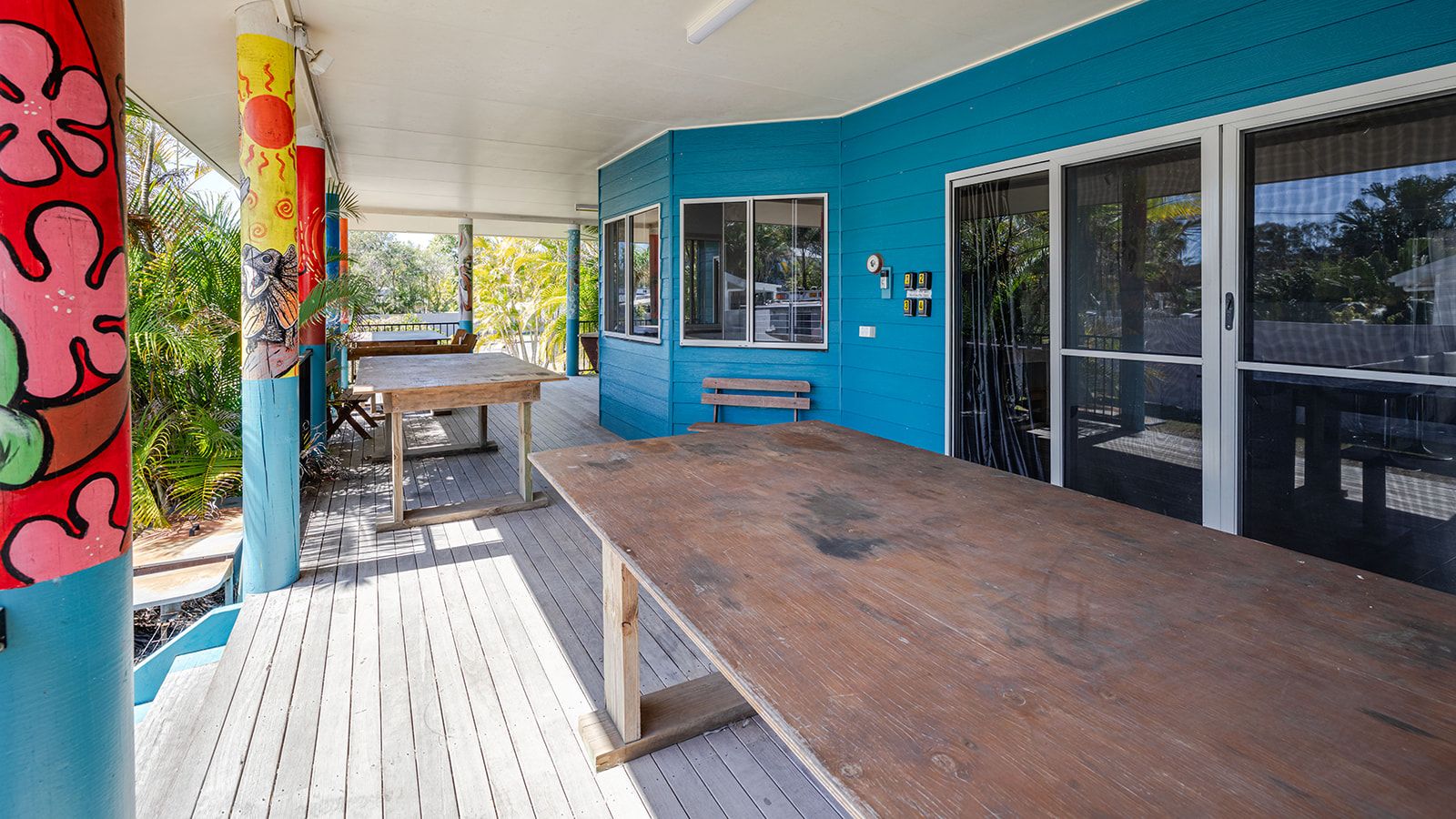 19 Captain Cook Drive — photo 5 of 28