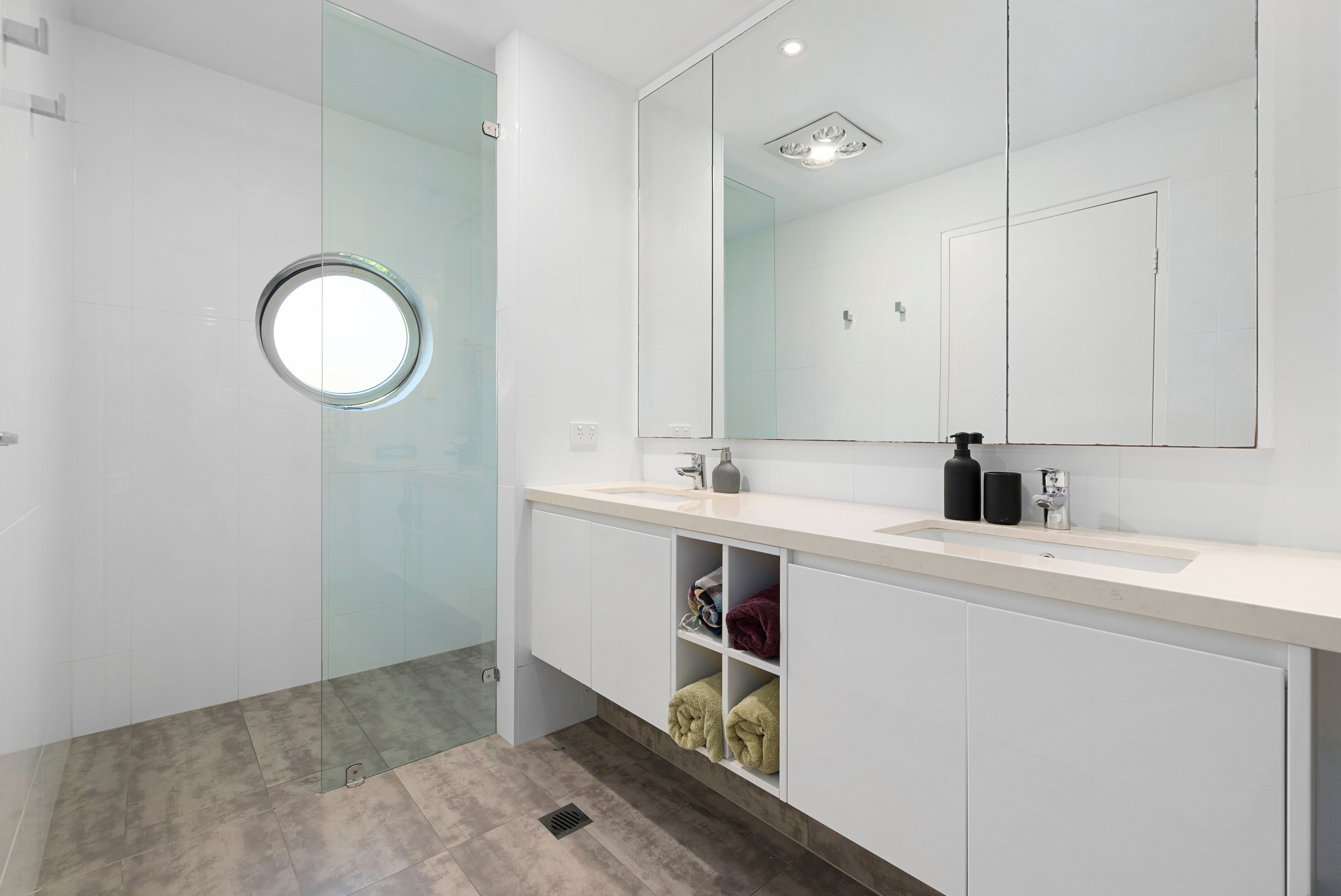 4/3 Le Vesinet Drive — photo 15 of 23