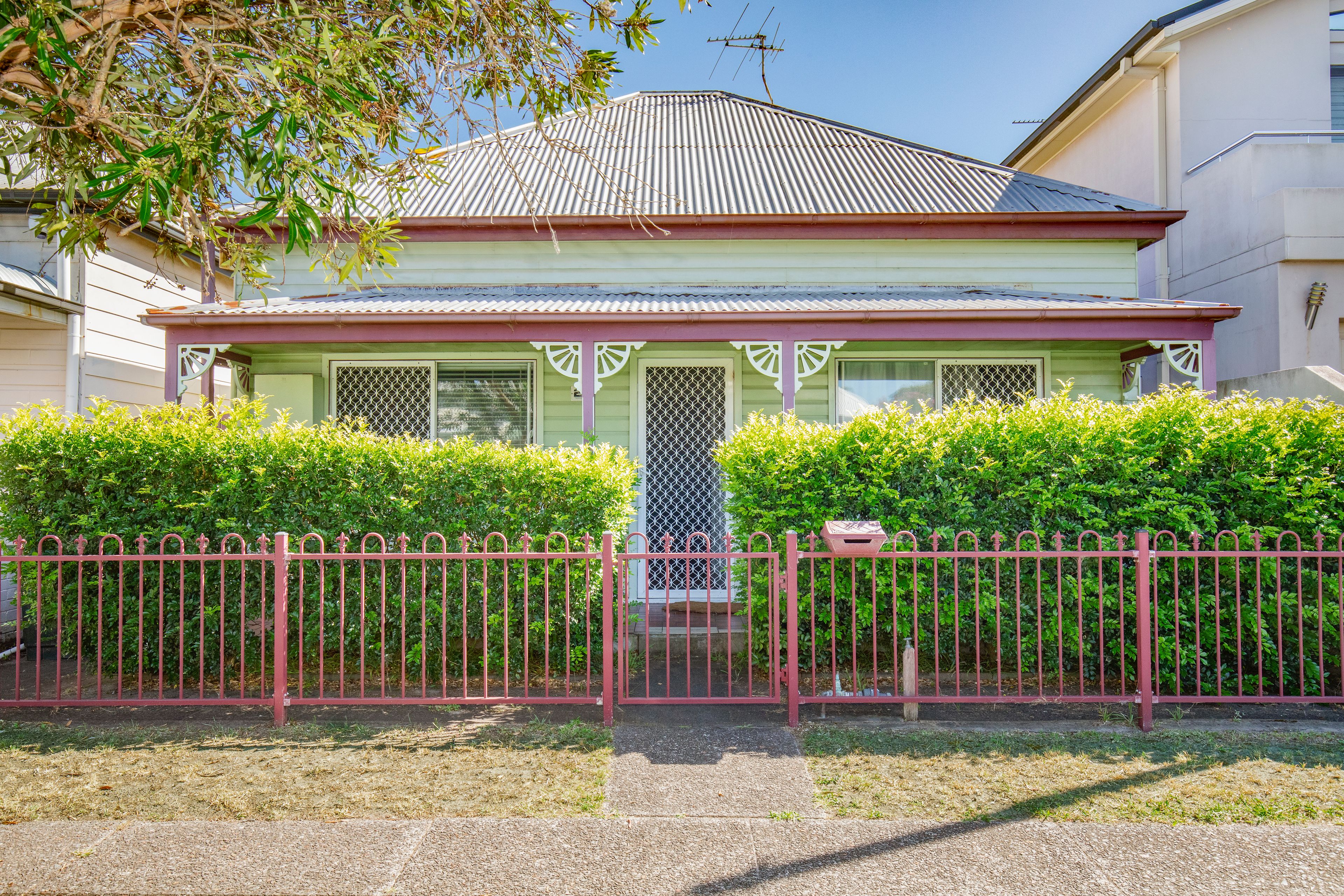 24 Cleary Street, Hamilton NSW 2303