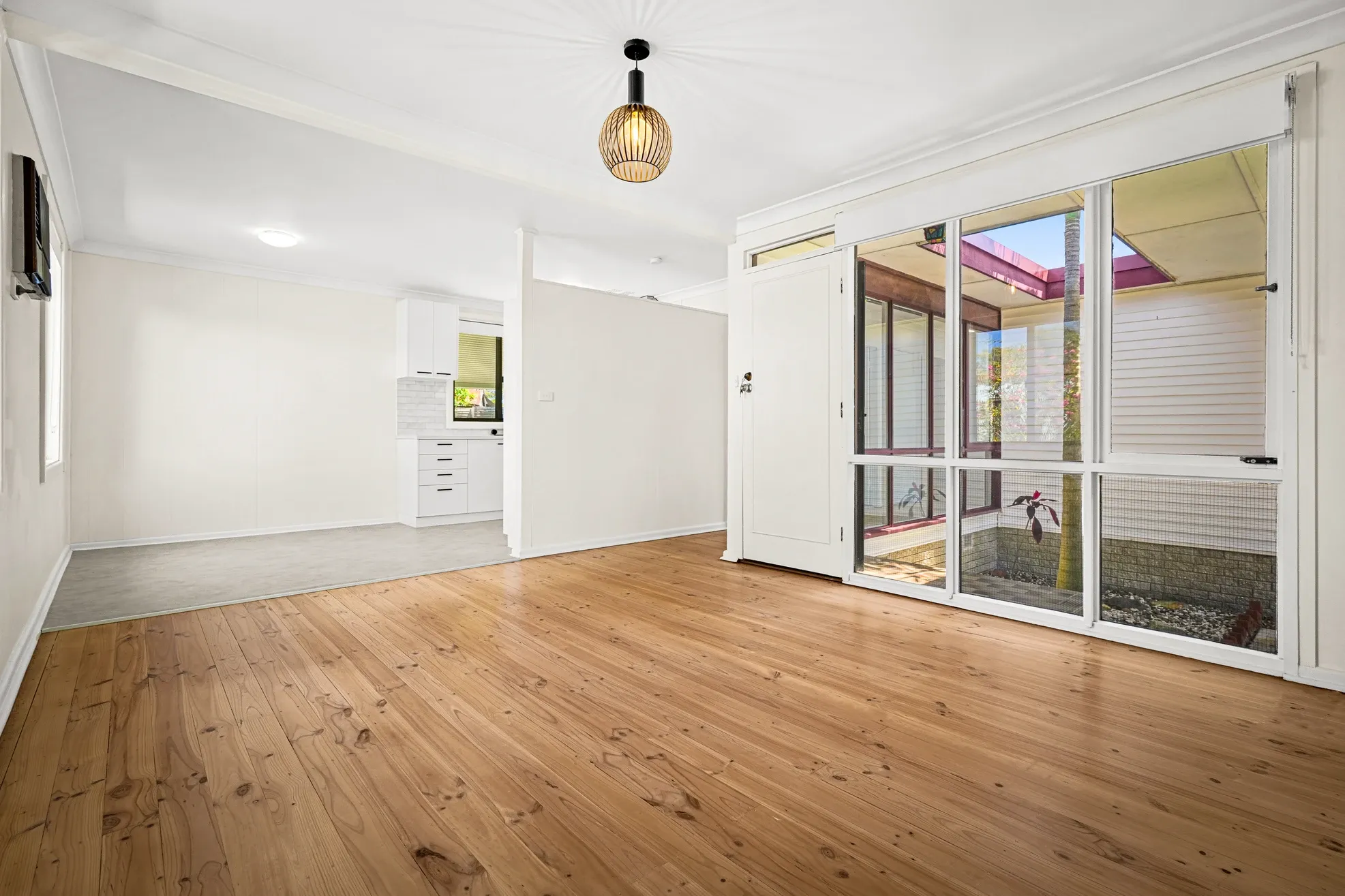 64 Mindanao Avenue, Lethbridge Park, NSW 2770