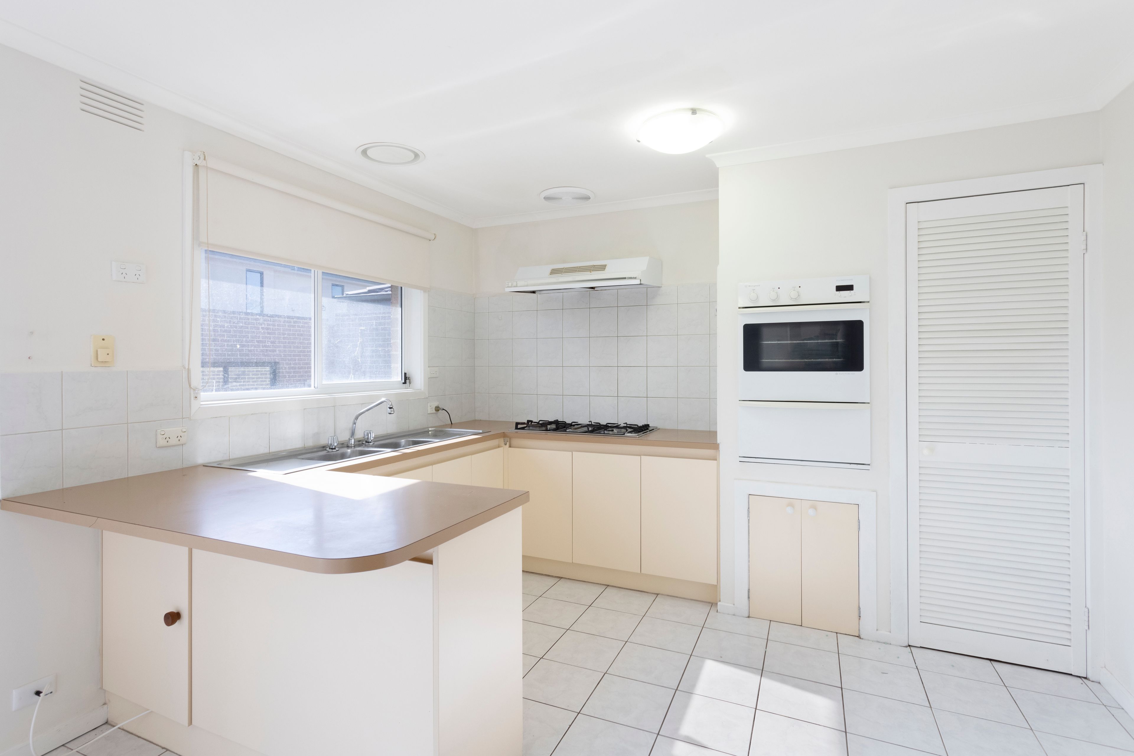 2/63 Bevan Avenue, Clayton South, VIC 3169