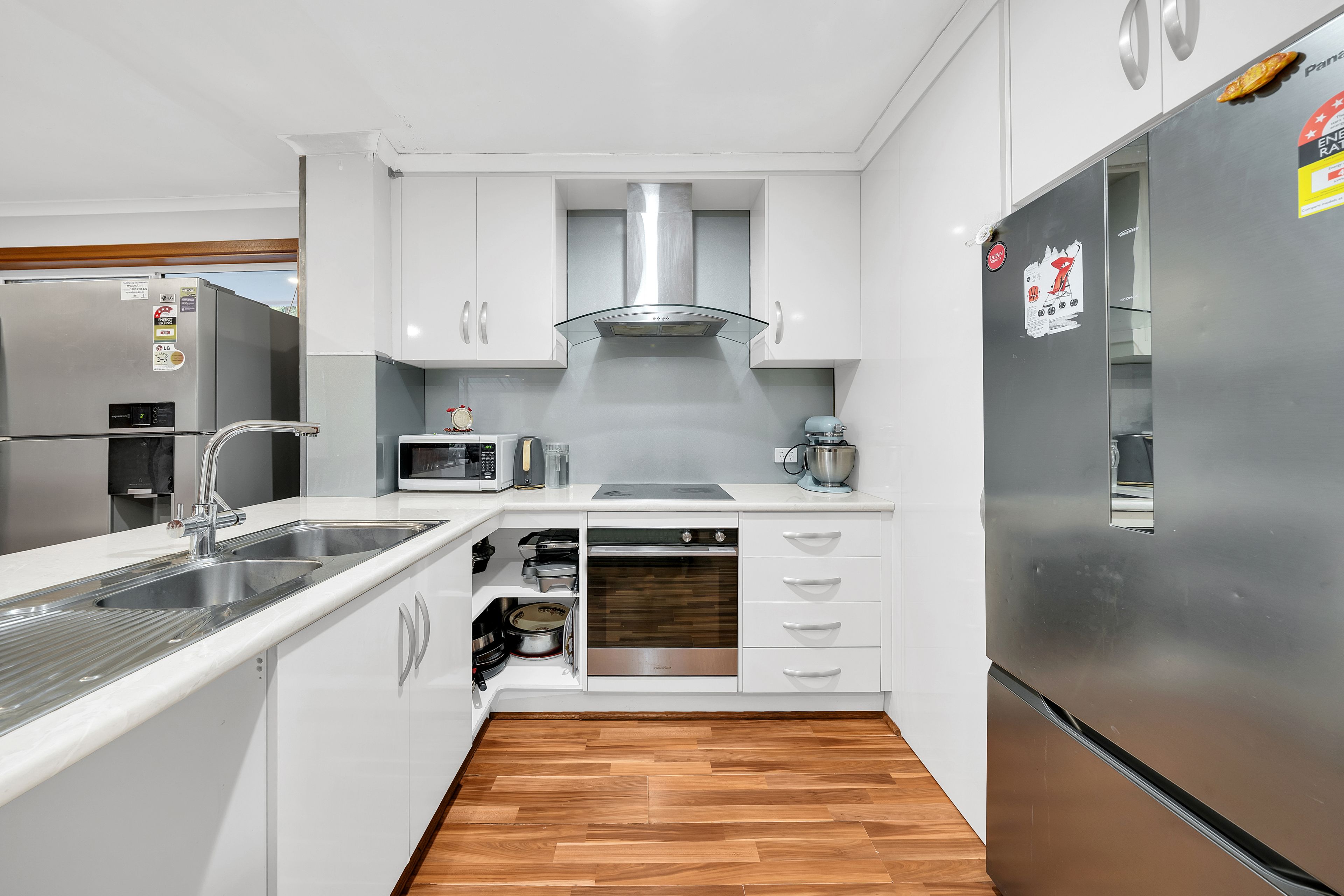 41 Kildonan Avenue — photo 8 of 23