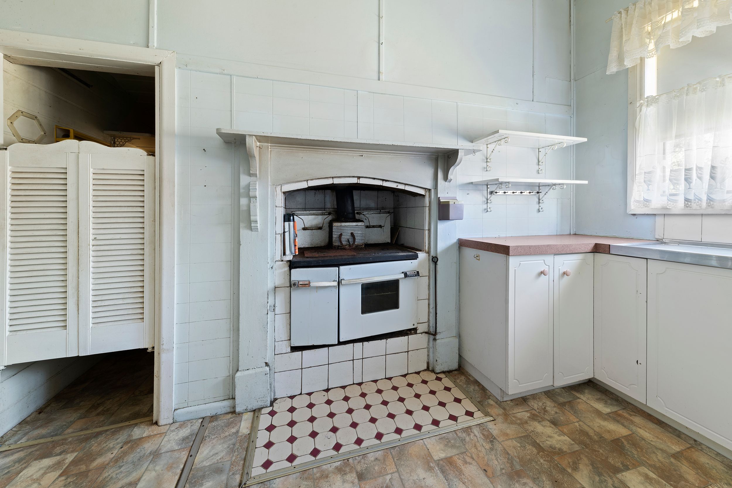2 Caldwell Street — photo 3 of 30