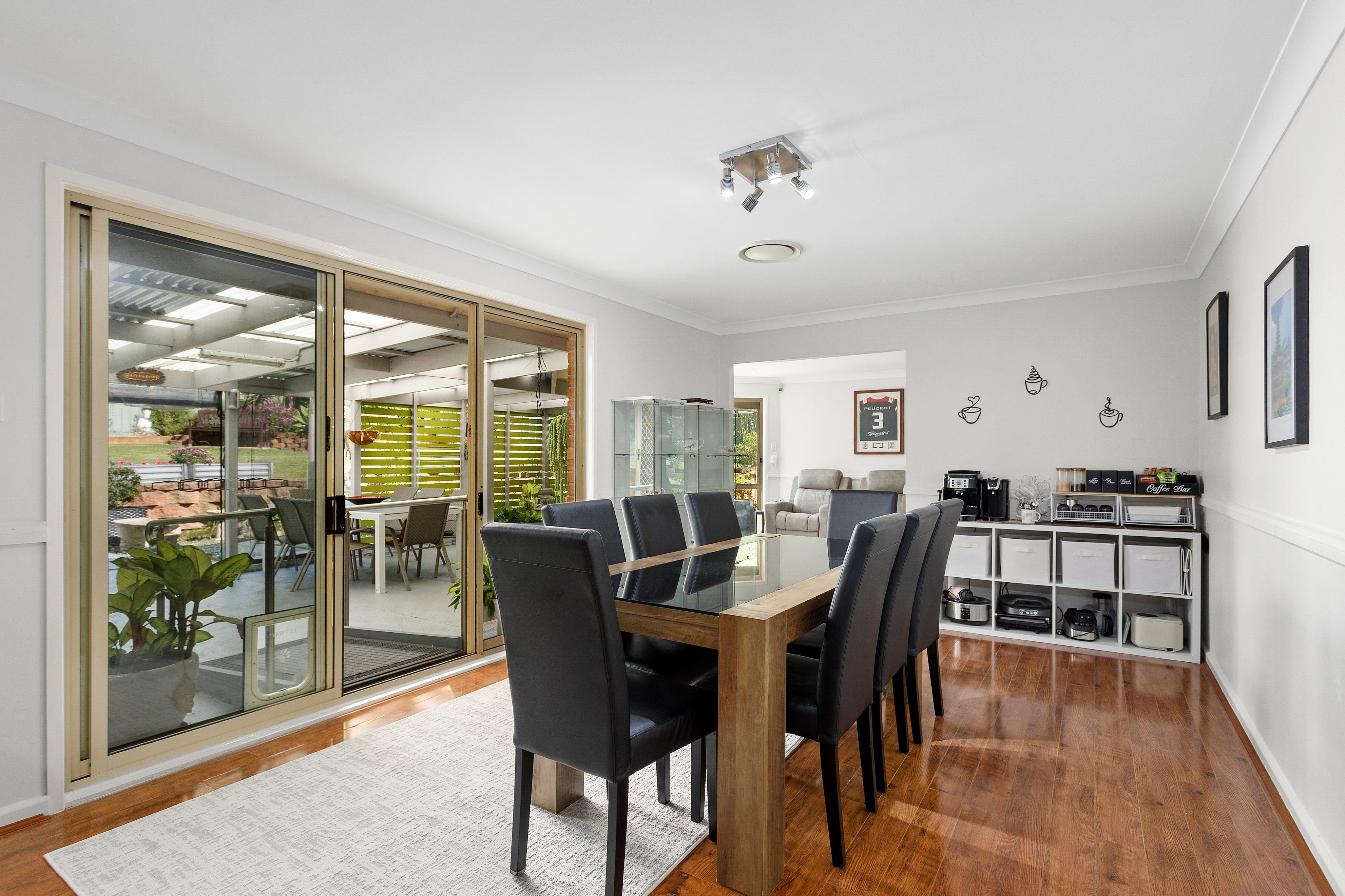 9 Hawkesbury Place — photo 5 of 12