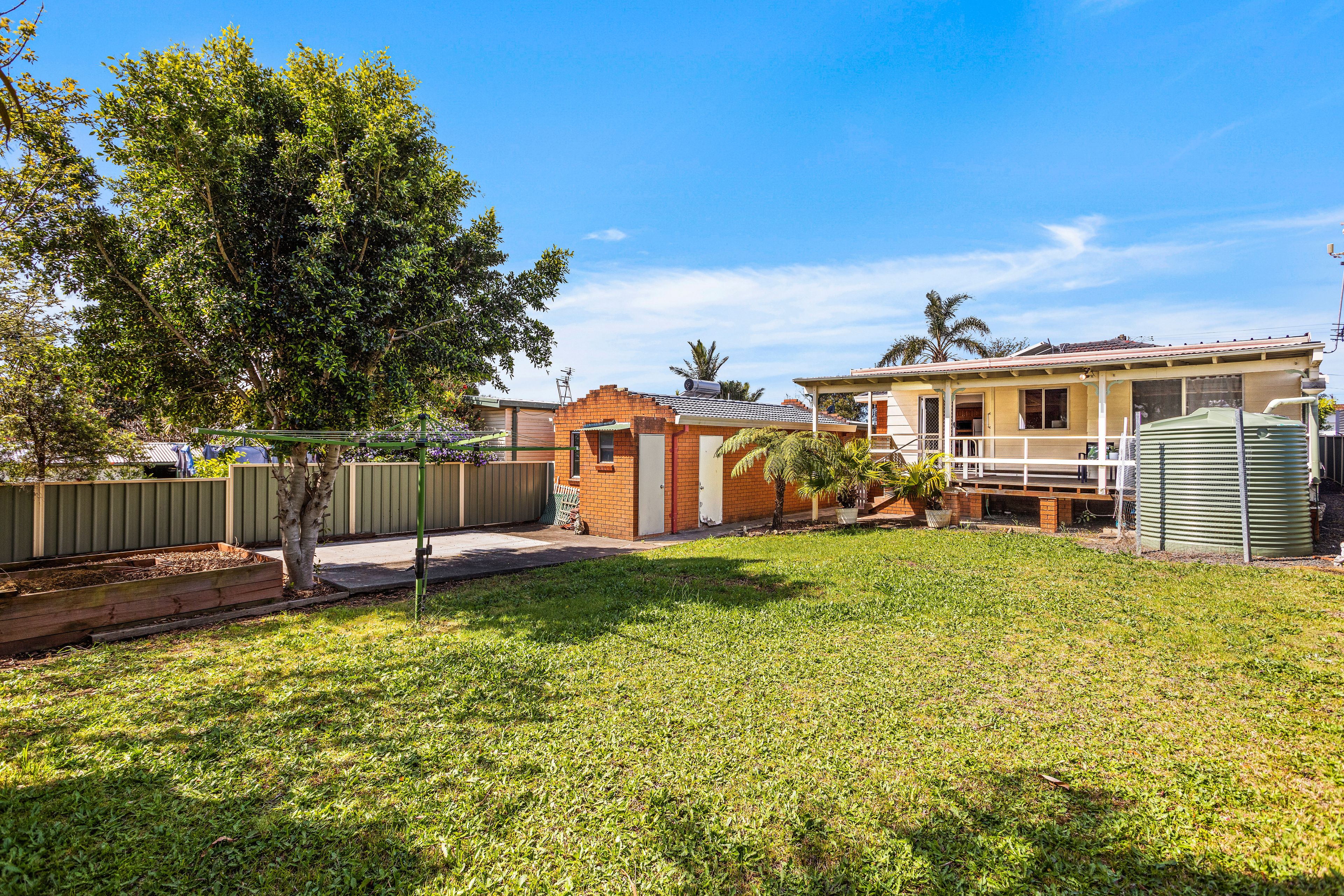 19 Gordon Avenue, Oak Flats, NSW 2529