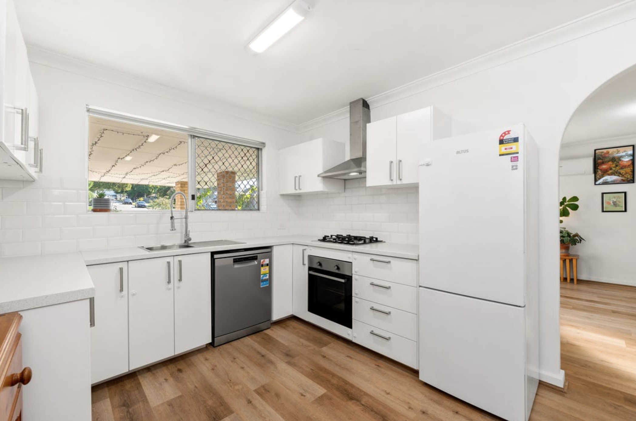 2/120 Gilbertson Road, Kardinya, WA 6163
