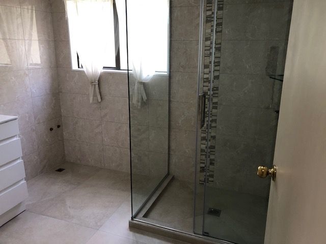 2/41 Glenmore Road, Farm Cove, Manukau City