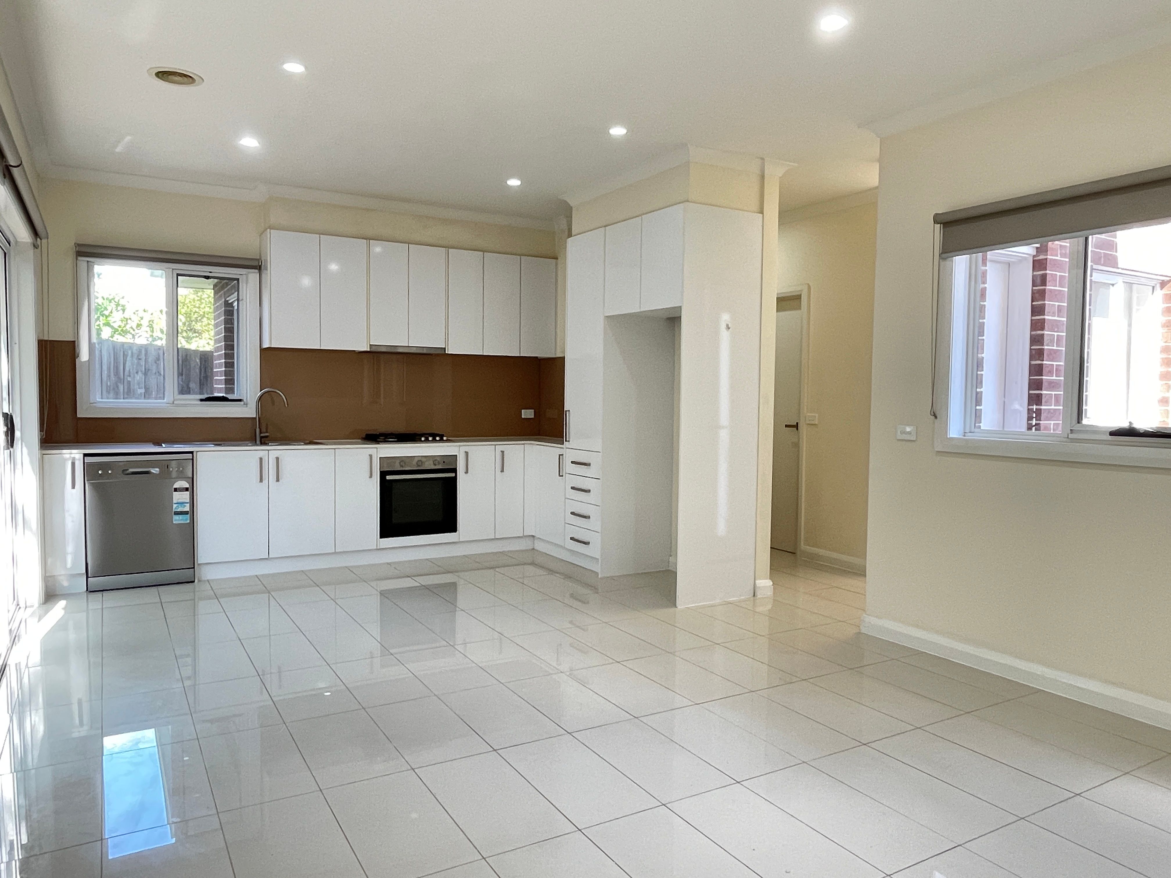 4/62 Rathcown Road, Reservoir, VIC 3073