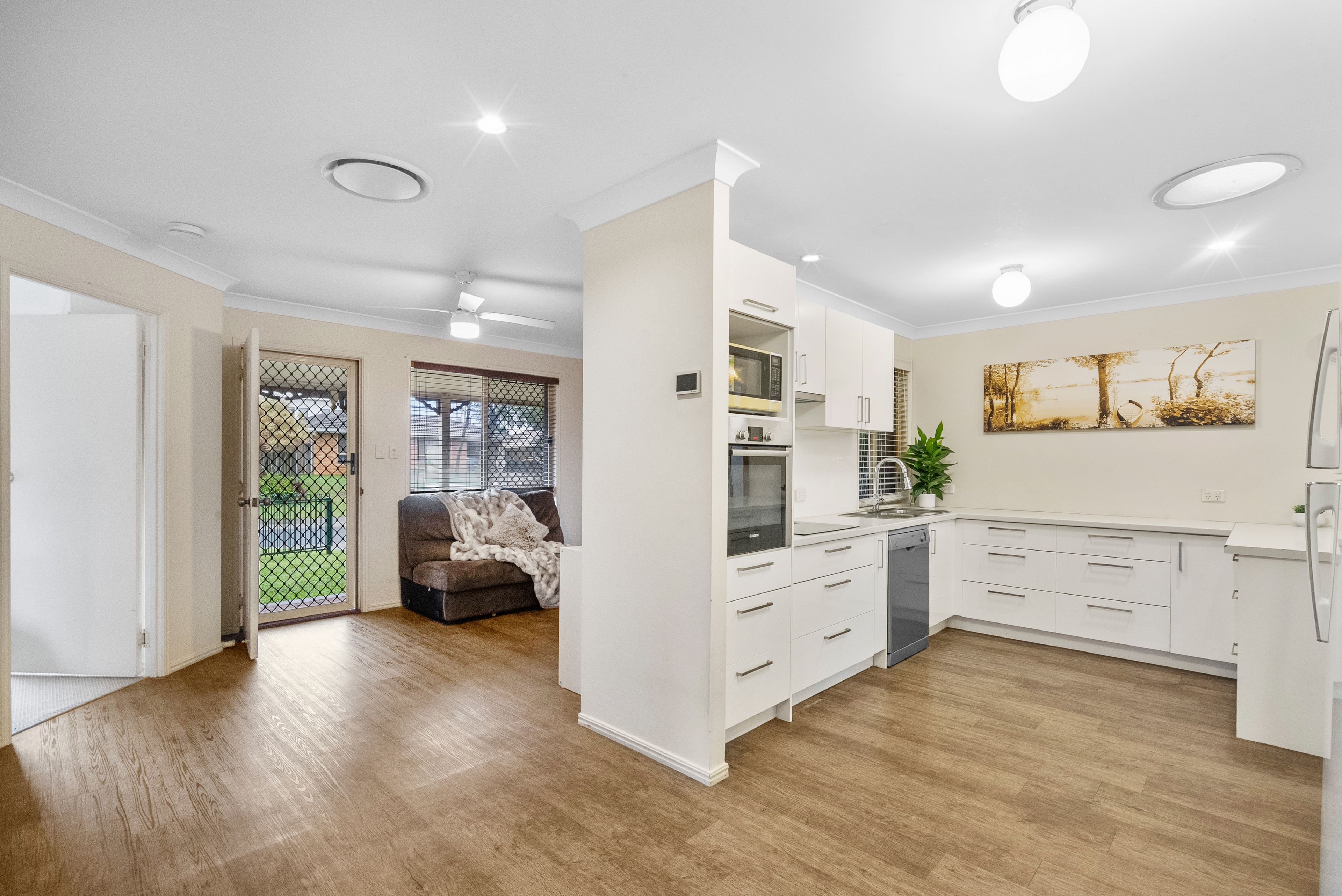 12 Braidwood Avenue — photo 5 of 21