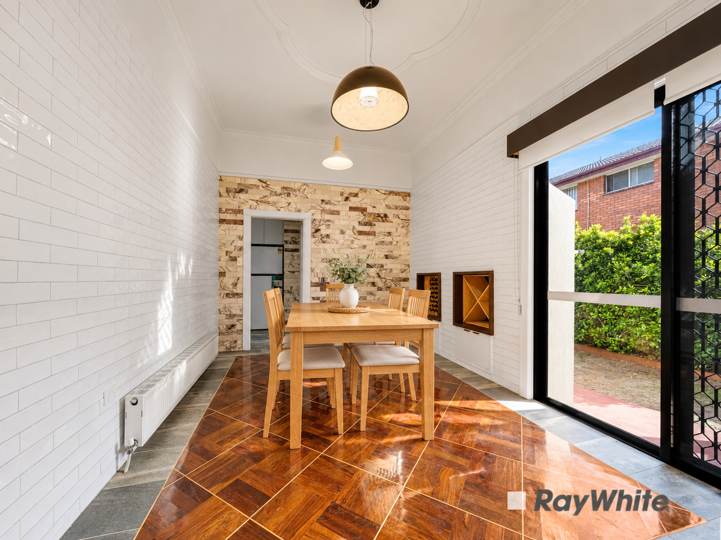 27 Hemmings Street — photo 10 of 28