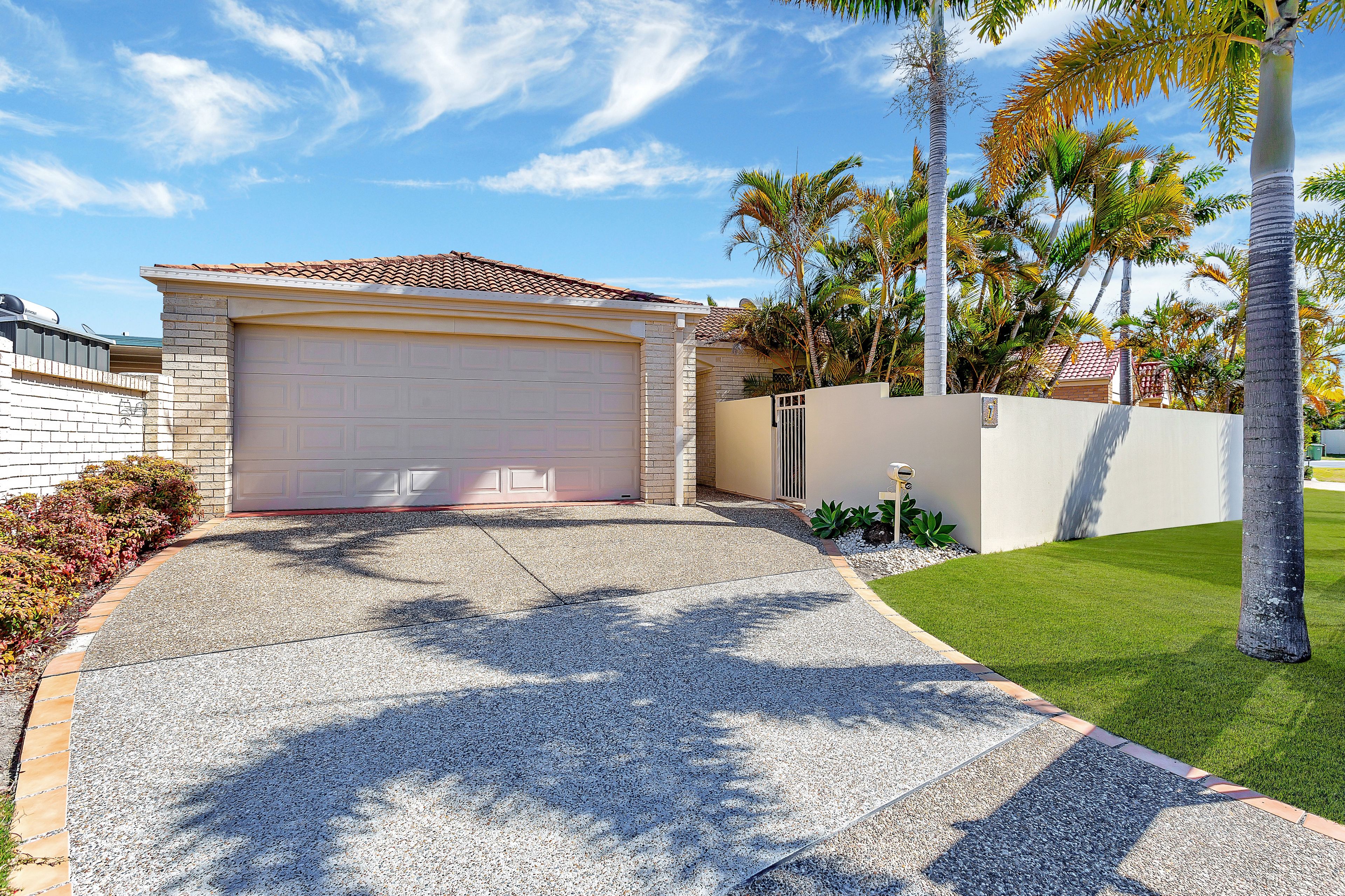 7 Massachusetts Court, Varsity Lakes, QLD 4227