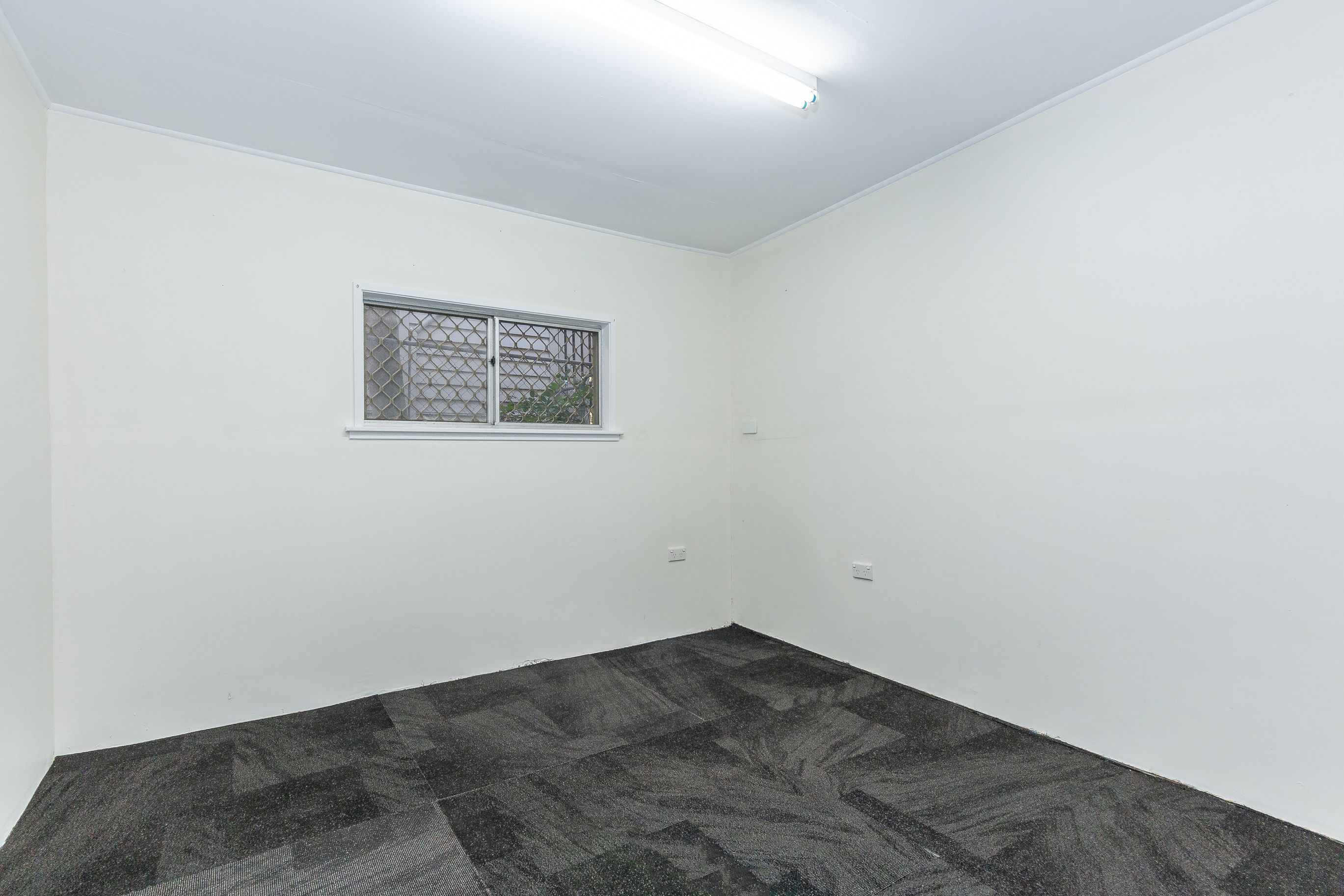 16 Lilla Street — photo 11 of 18