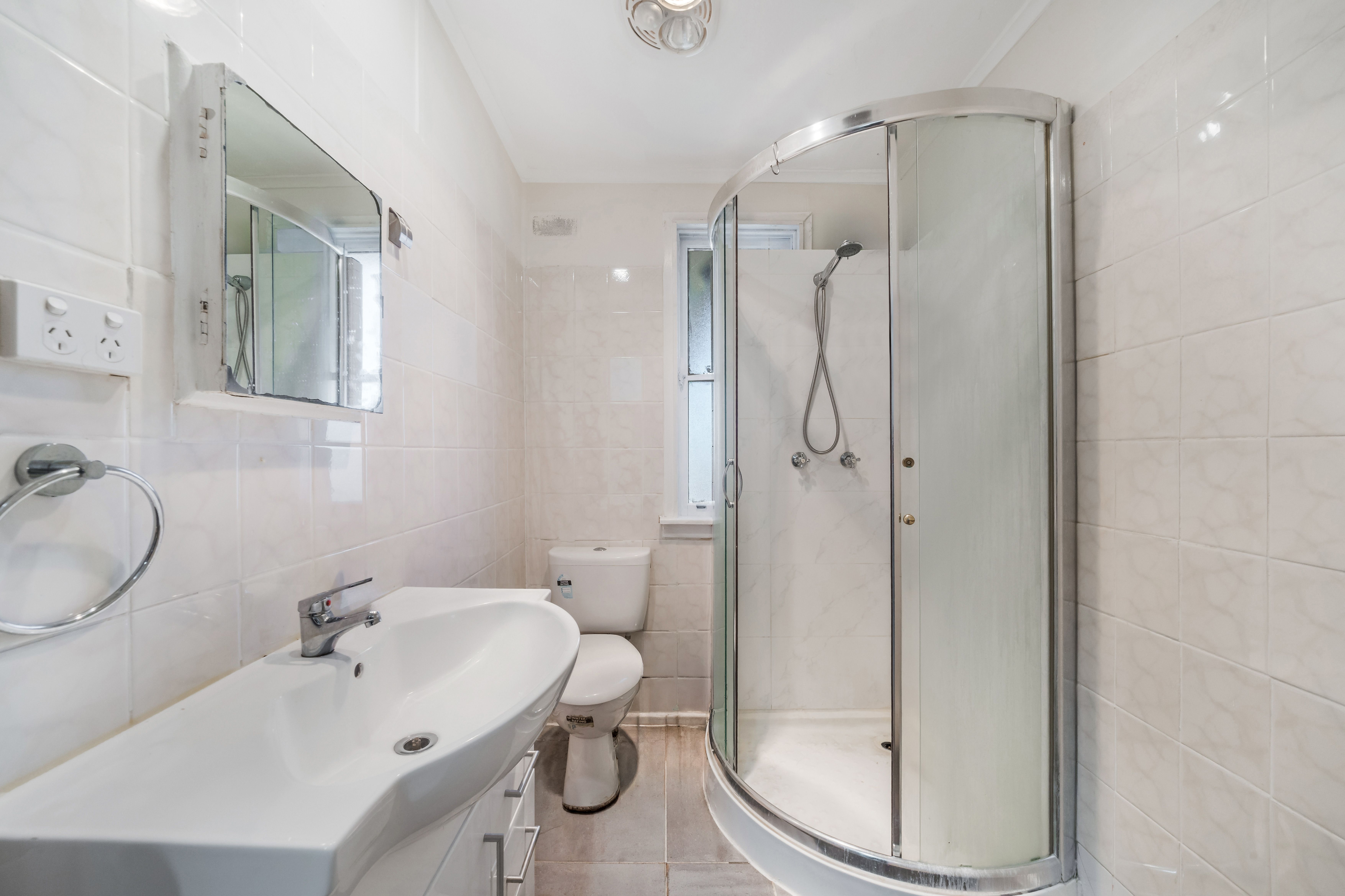 218 Elizabeth Drive — photo 15 of 18