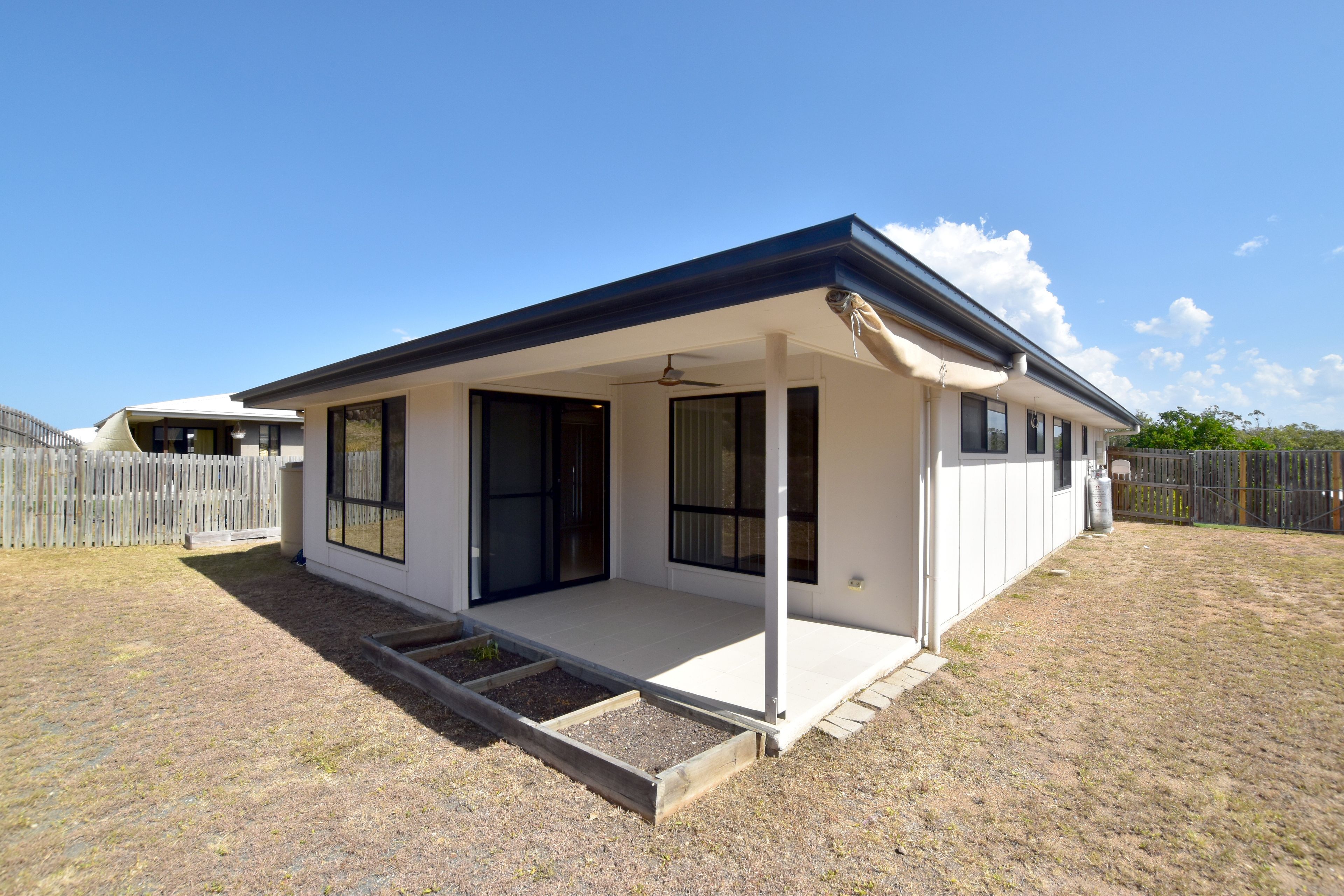 11 Stoneybrook Drive, Glen Eden, QLD 4680