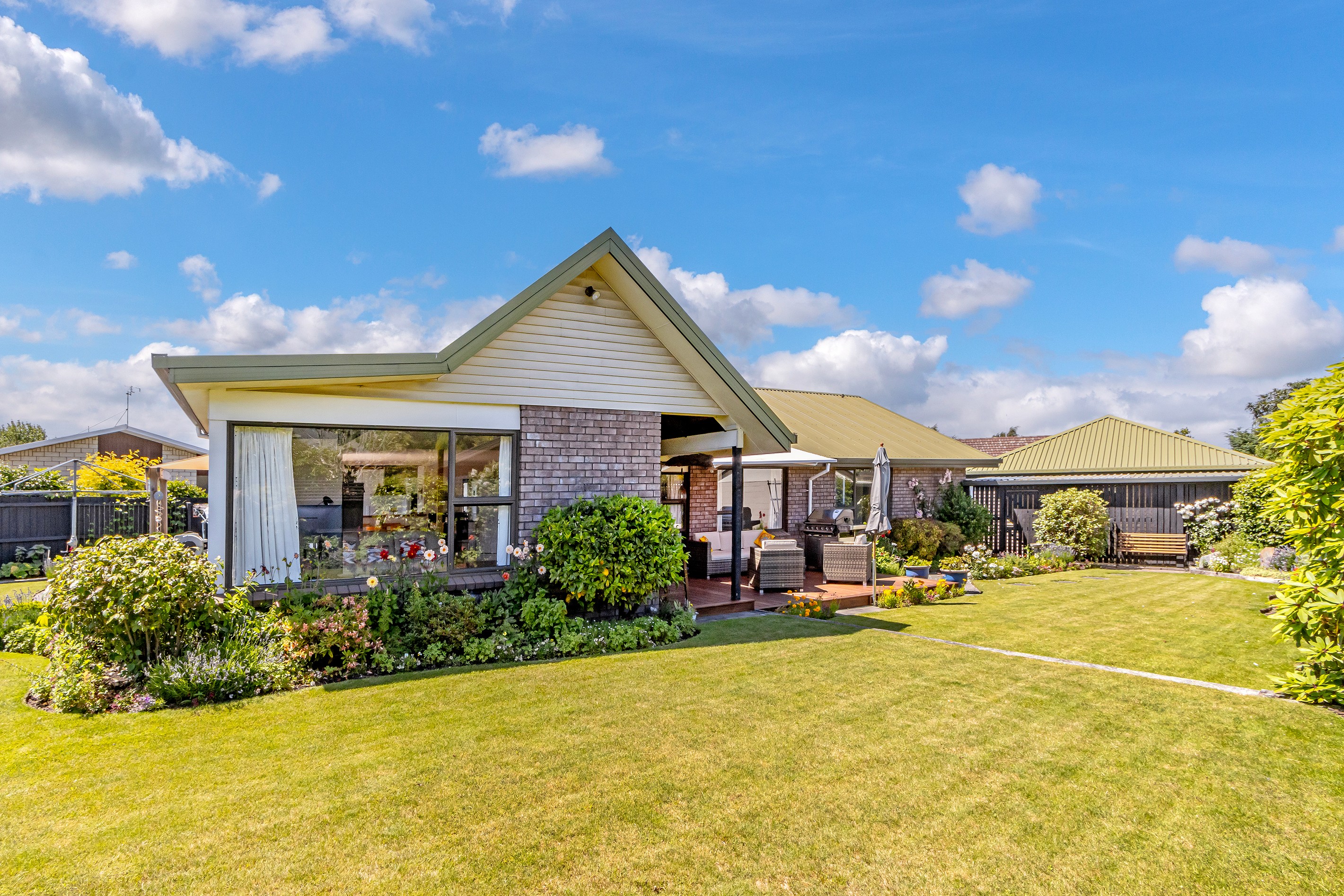 23B Salford Avenue, Redwood, Christchurch City
