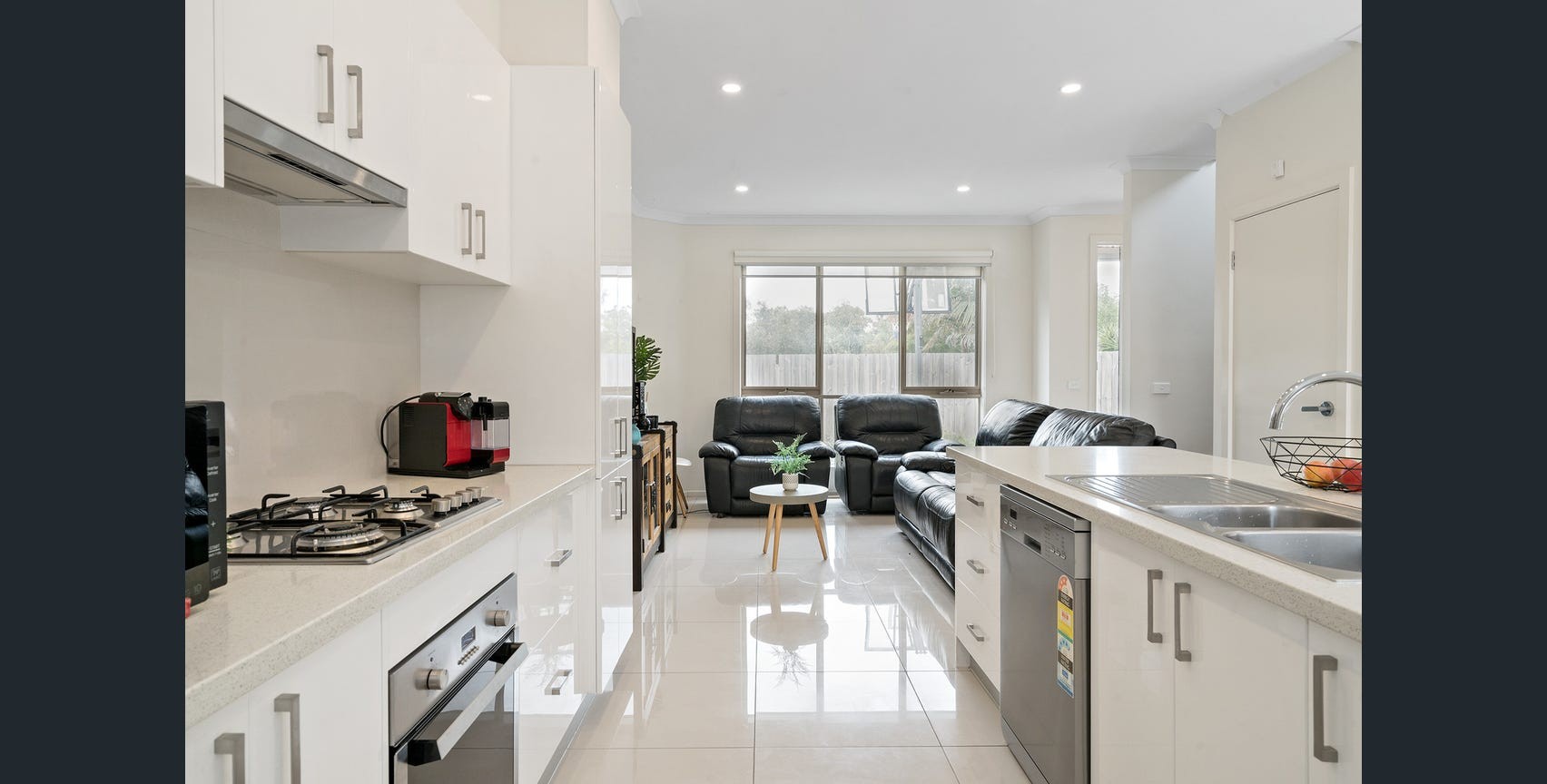 2/17 Athol Court, Langwarrin, VIC 3910