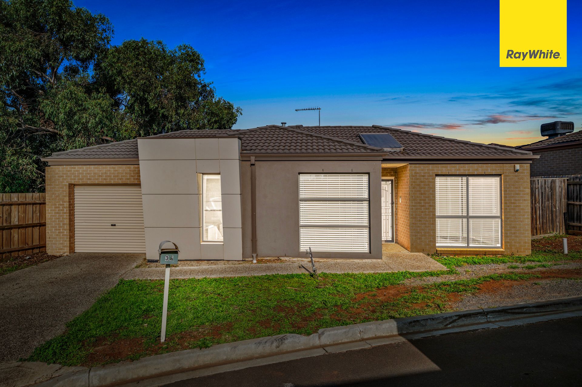 20-22 Roslyn Park Drive, HARKNESS VIC 3337