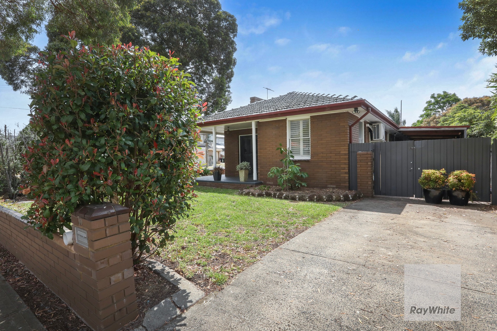 10 Tadstan Drive, Tullamarine, VIC 3043