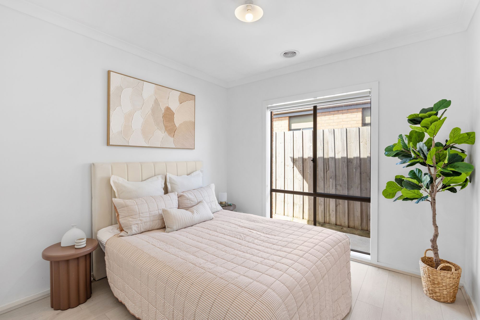 212 Alisma Boulevard — photo 10 of 18