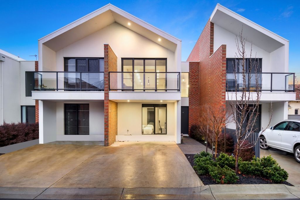 17 Monteith Place, Ballarat Central, VIC 3350