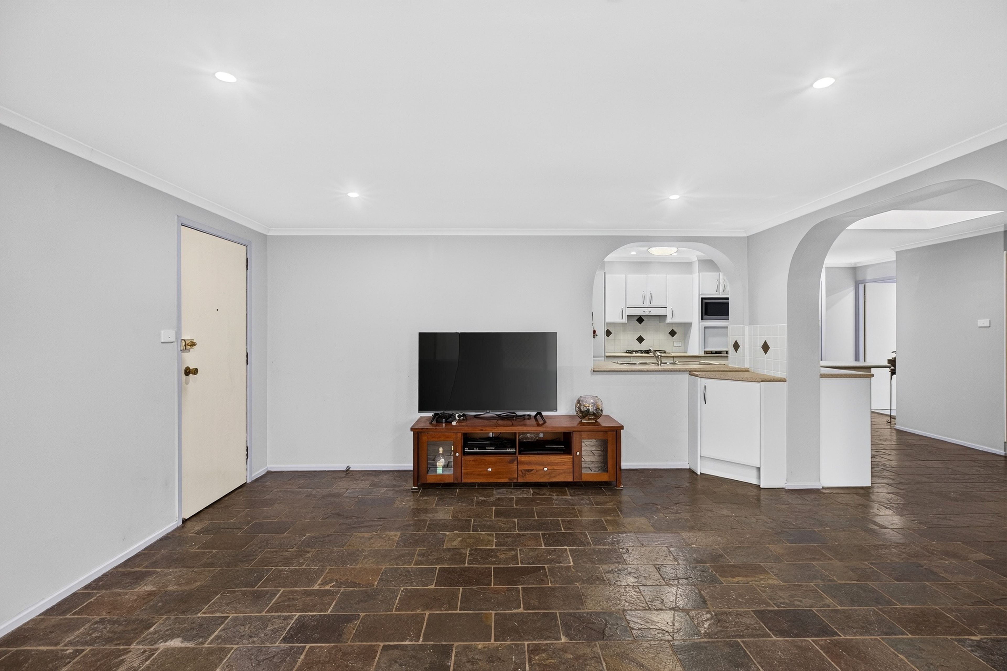 6 Scarus Place — photo 8 of 27