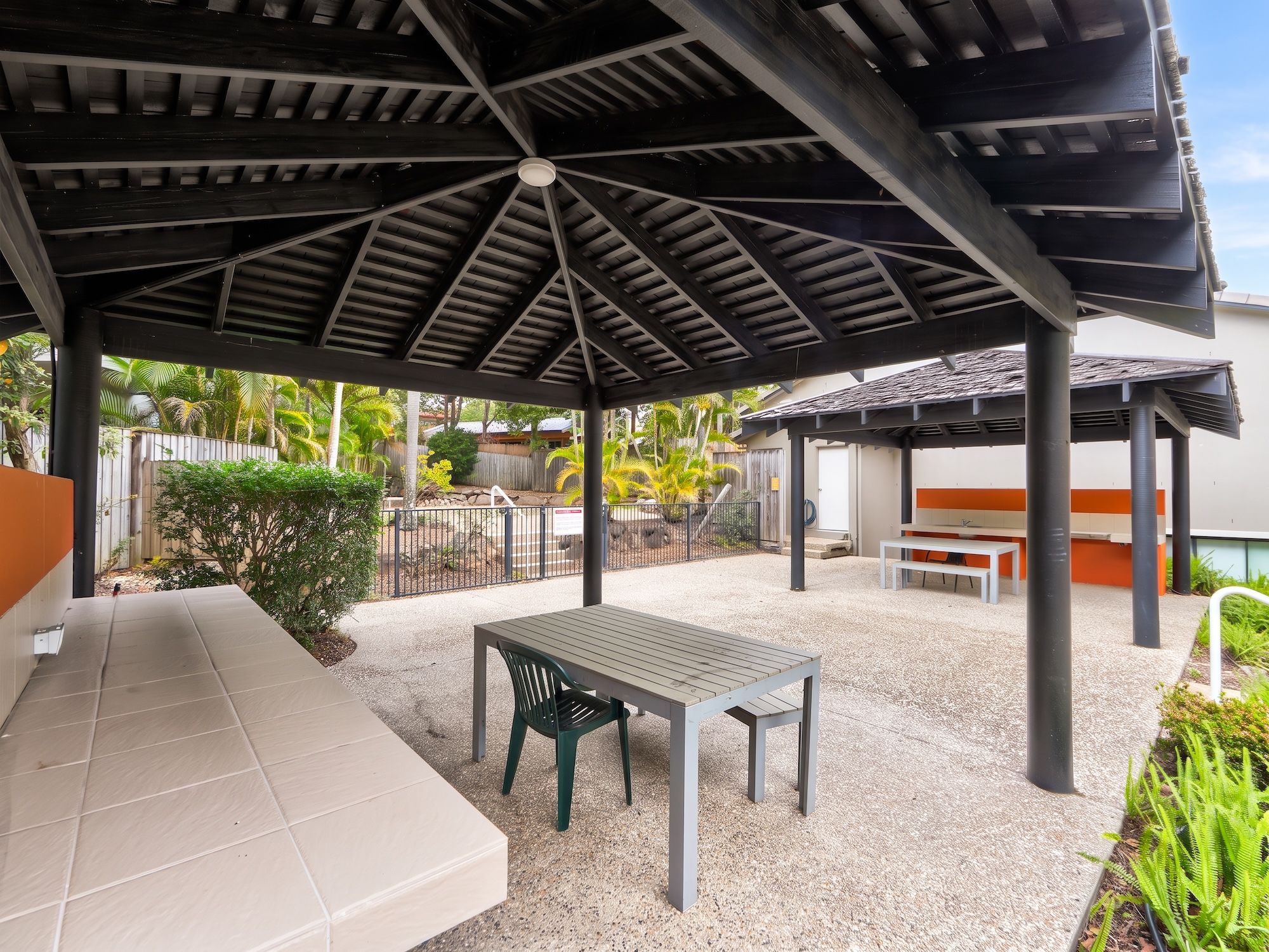 15/15 Ancona Street — photo 18 of 27