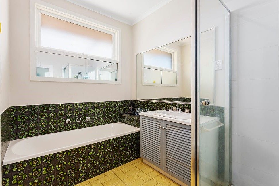 2 Gibbon Avenue, Vermont South, VIC 3133 Leased House Ray White