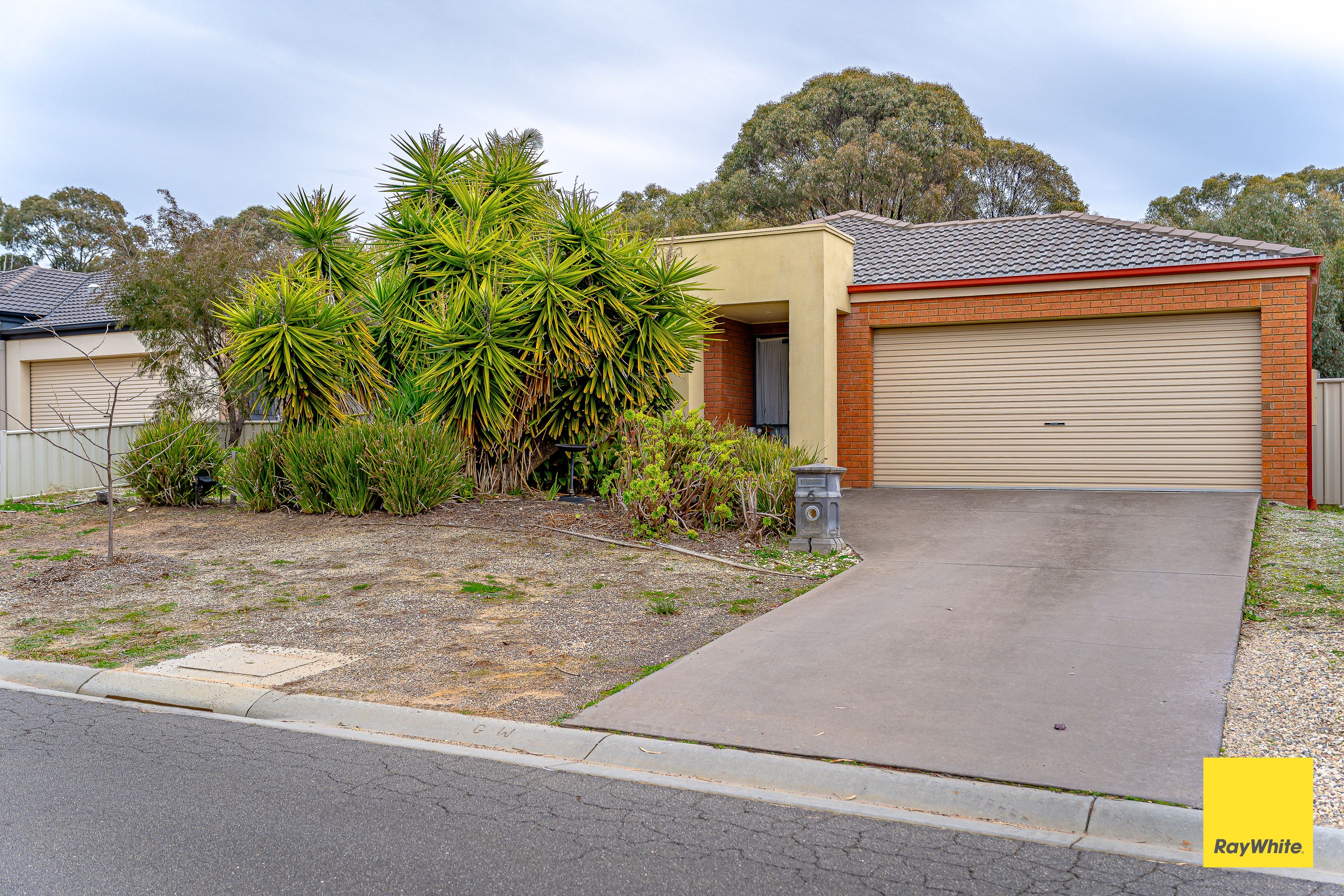 6 Mulga Avenue, Epsom VIC 3551